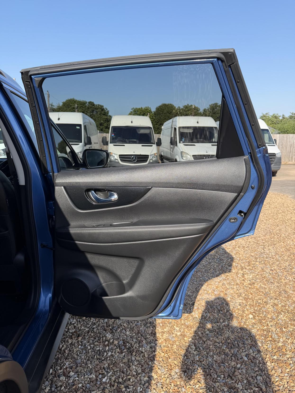 2020 Nissan X-Trail 1.7 dCi Tekna SUV 5dr Diesel Manual Euro 6 (s/s) (150 ps) - Thumbnail 28
