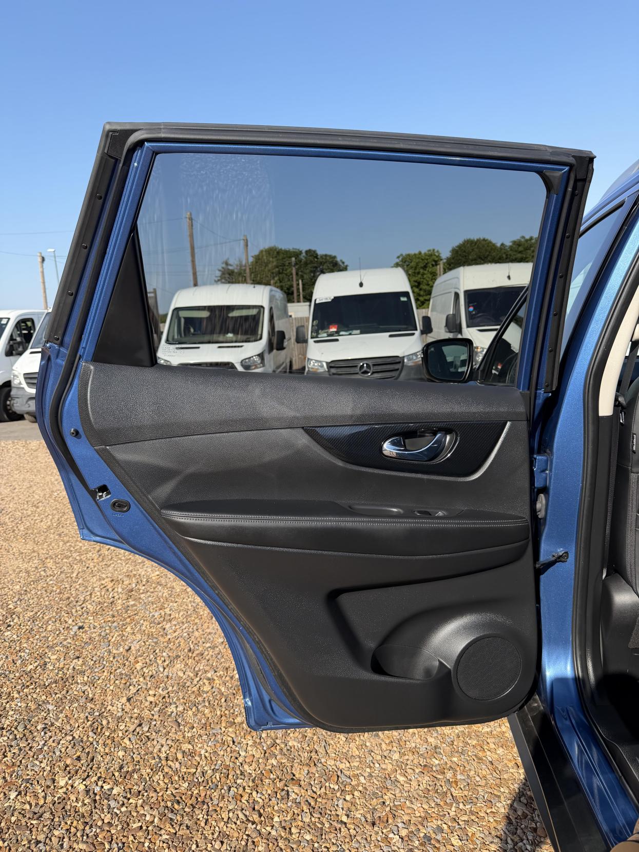 2020 Nissan X-Trail 1.7 dCi Tekna SUV 5dr Diesel Manual Euro 6 (s/s) (150 ps) - Thumbnail 24