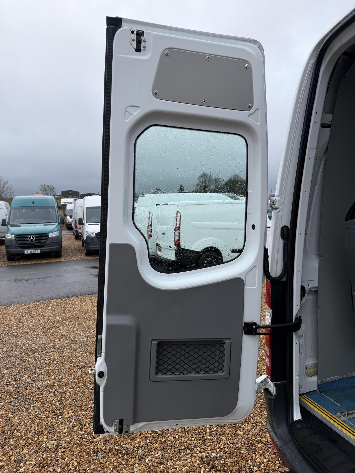 Mercedes-Benz Sprinter 2.1 313 CDi BlueEFFICIENCY 20 Anniversary Panel Van 4dr Diesel Manual RWD L2 (205 g/km, 129 bhp)