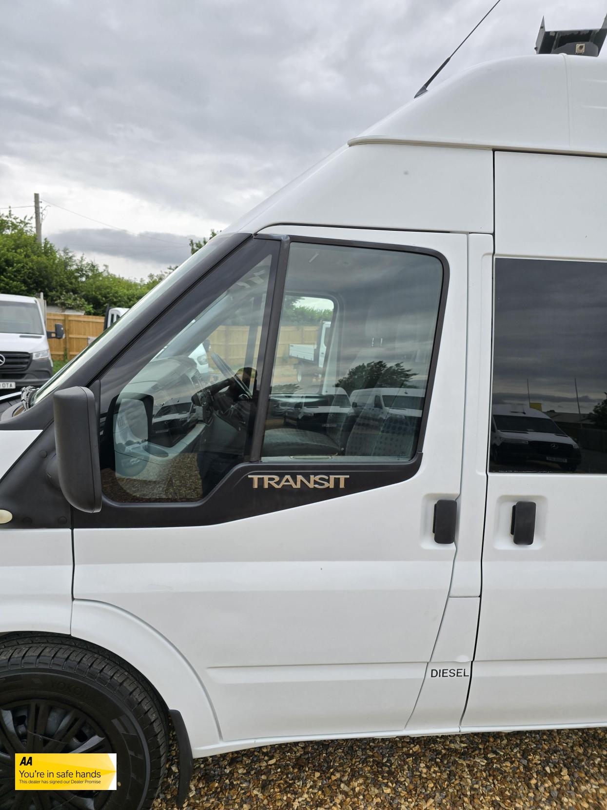 Ford Transit 2.4 TDCi 350 Duratorq Panel Van 3dr Diesel Manual RWD L3 H3 (98 bhp)