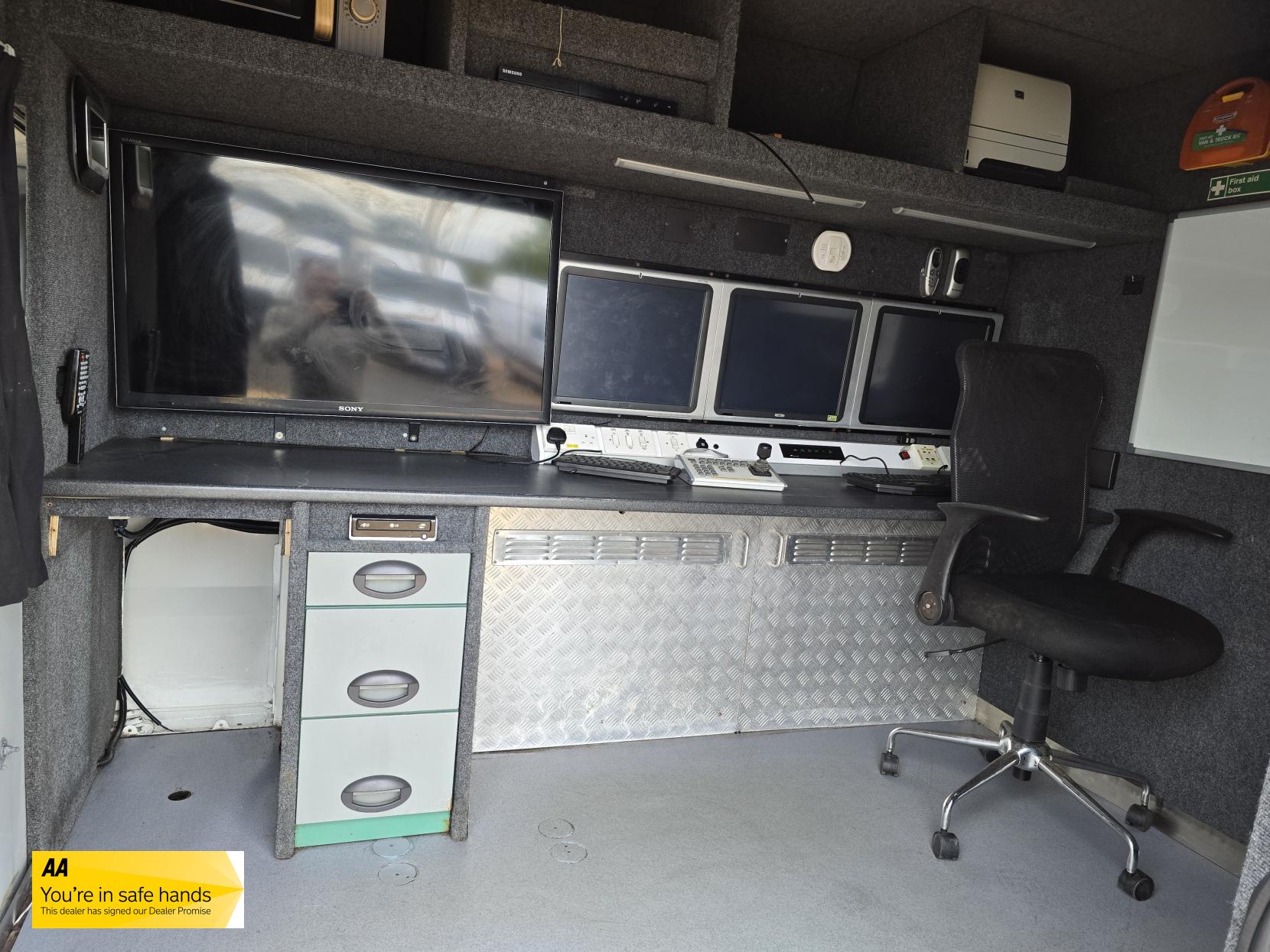 Ford Transit 2.4 TDCi 350 Duratorq Panel Van 3dr Diesel Manual RWD L3 H3 (98 bhp)