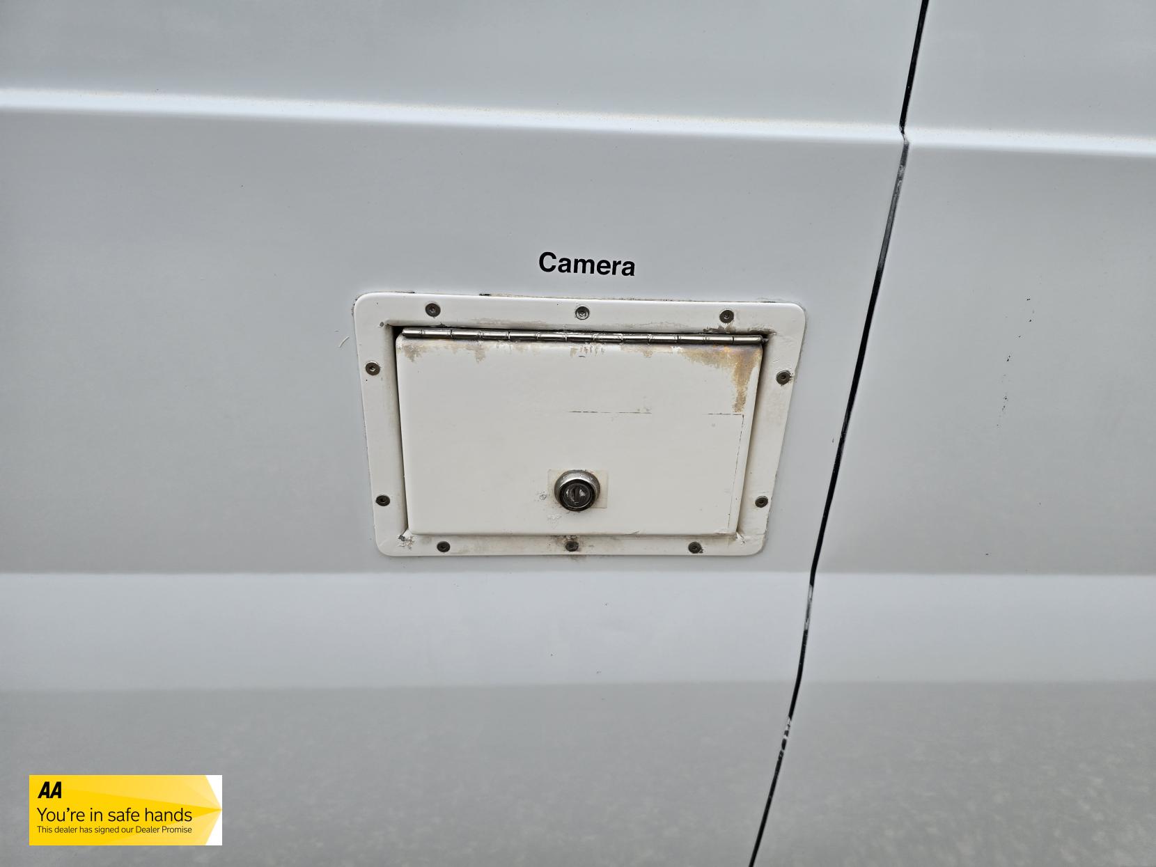 Ford Transit 2.4 TDCi 350 Duratorq Panel Van 3dr Diesel Manual RWD L3 H3 (98 bhp)