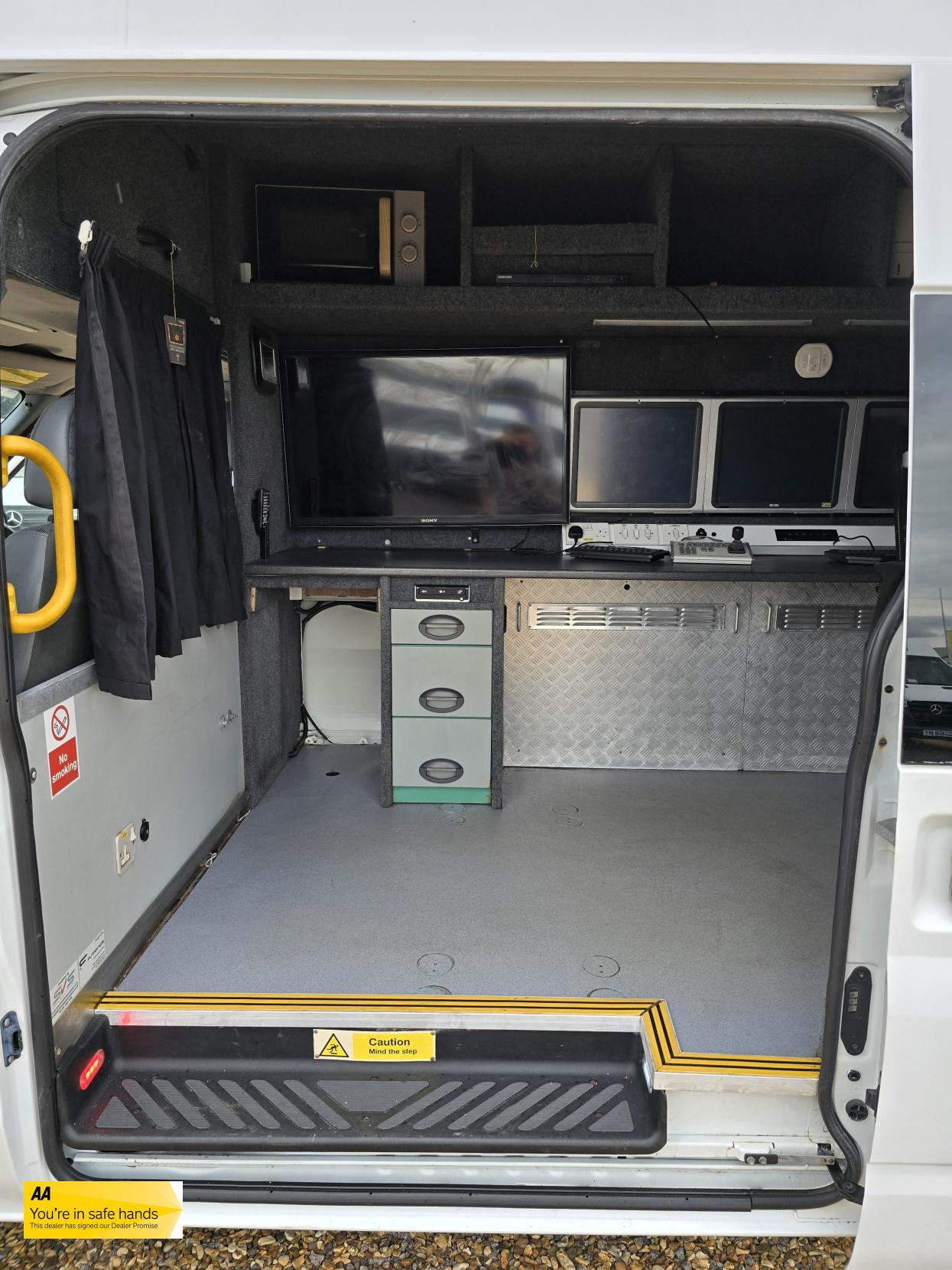 Ford Transit 2.4 TDCi 350 Duratorq Panel Van 3dr Diesel Manual RWD L3 H3 (98 bhp)