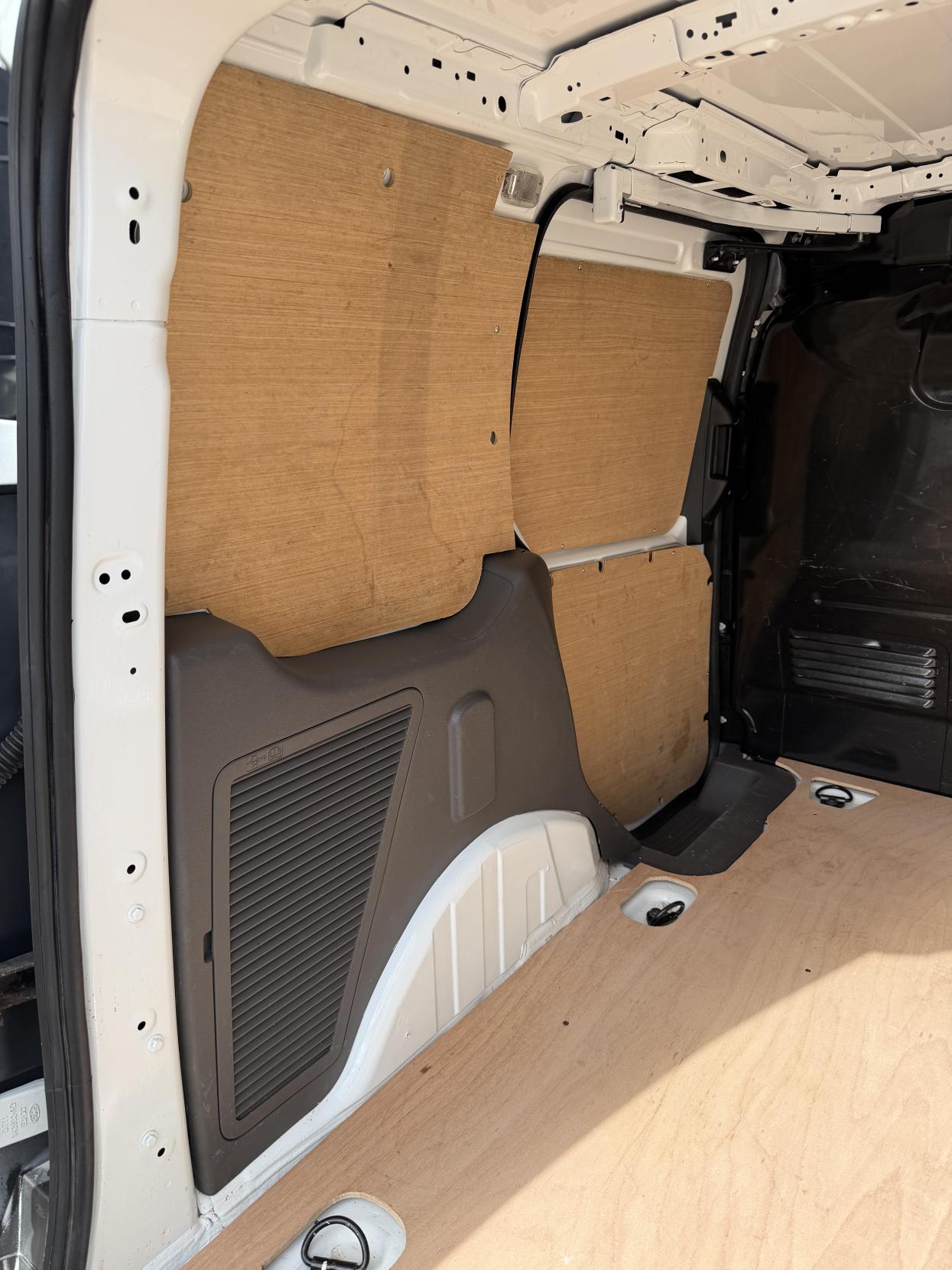 2019 Ford Transit Connect 1.5 220 EcoBlue Leader Panel Van 5dr Diesel Manual L1 Euro 6 (s/s) (100 ps) - Thumbnail 30