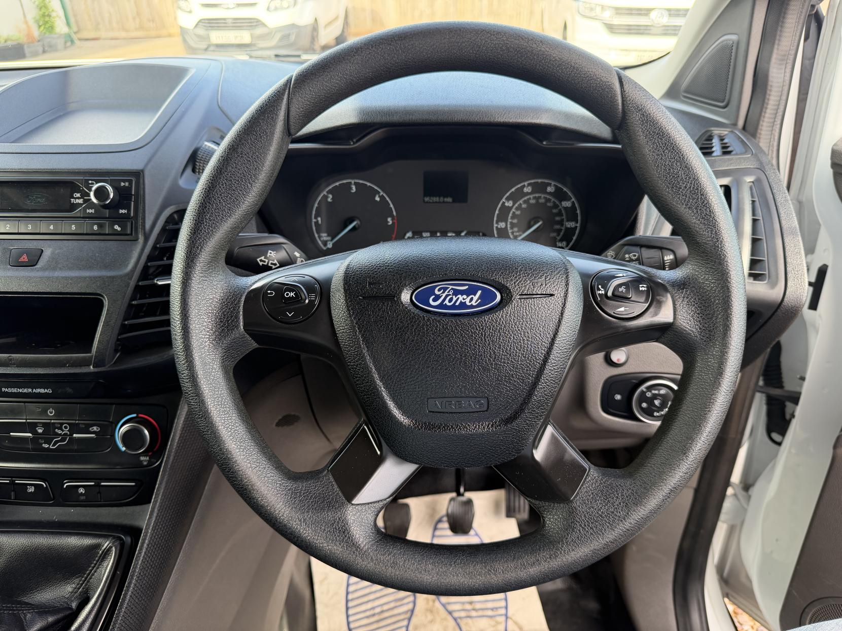 2019 Ford Transit Connect 1.5 220 EcoBlue Leader Panel Van 5dr Diesel Manual L1 Euro 6 (s/s) (100 ps) - Thumbnail 34