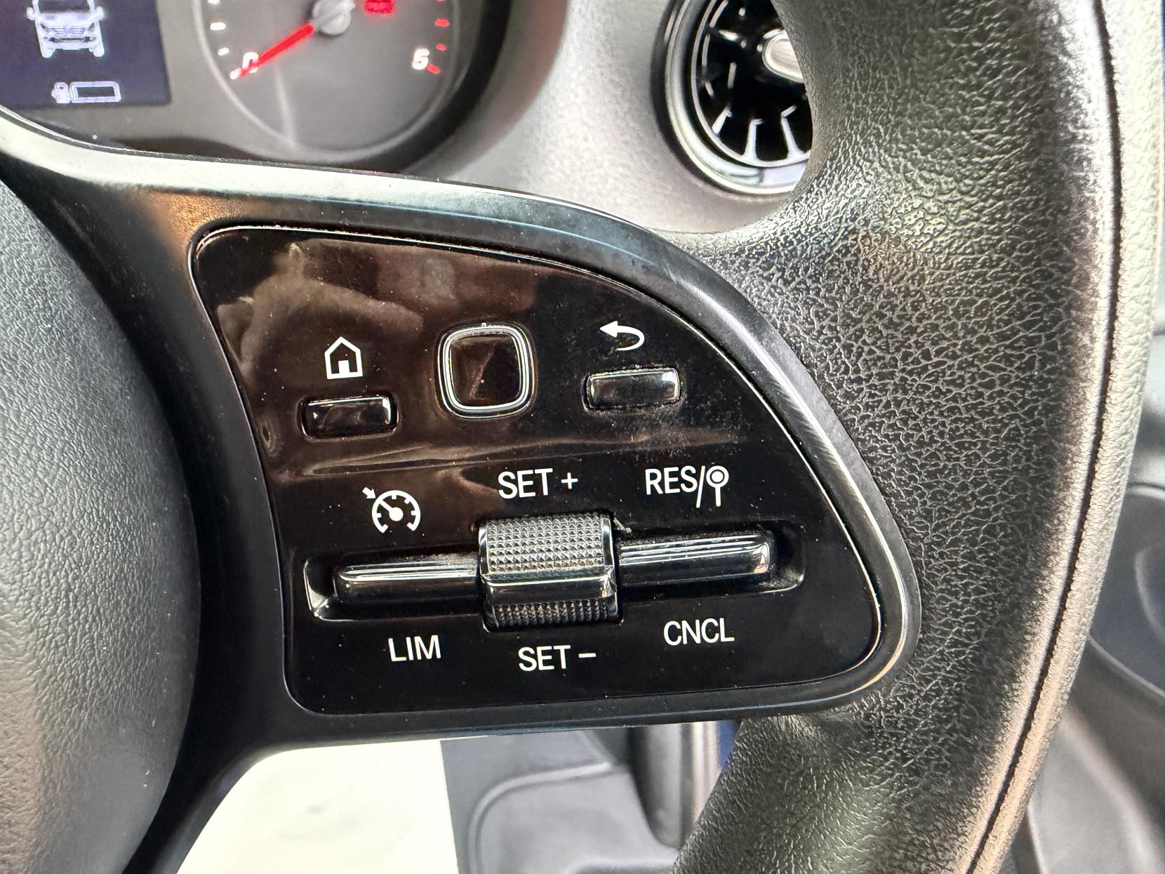 2019 Mercedes-Benz Sprinter 2.1 314 CDI Panel Van 5dr Diesel Manual RWD L2 H2 Euro 6 (s/s) (143 ps) - Thumbnail 19