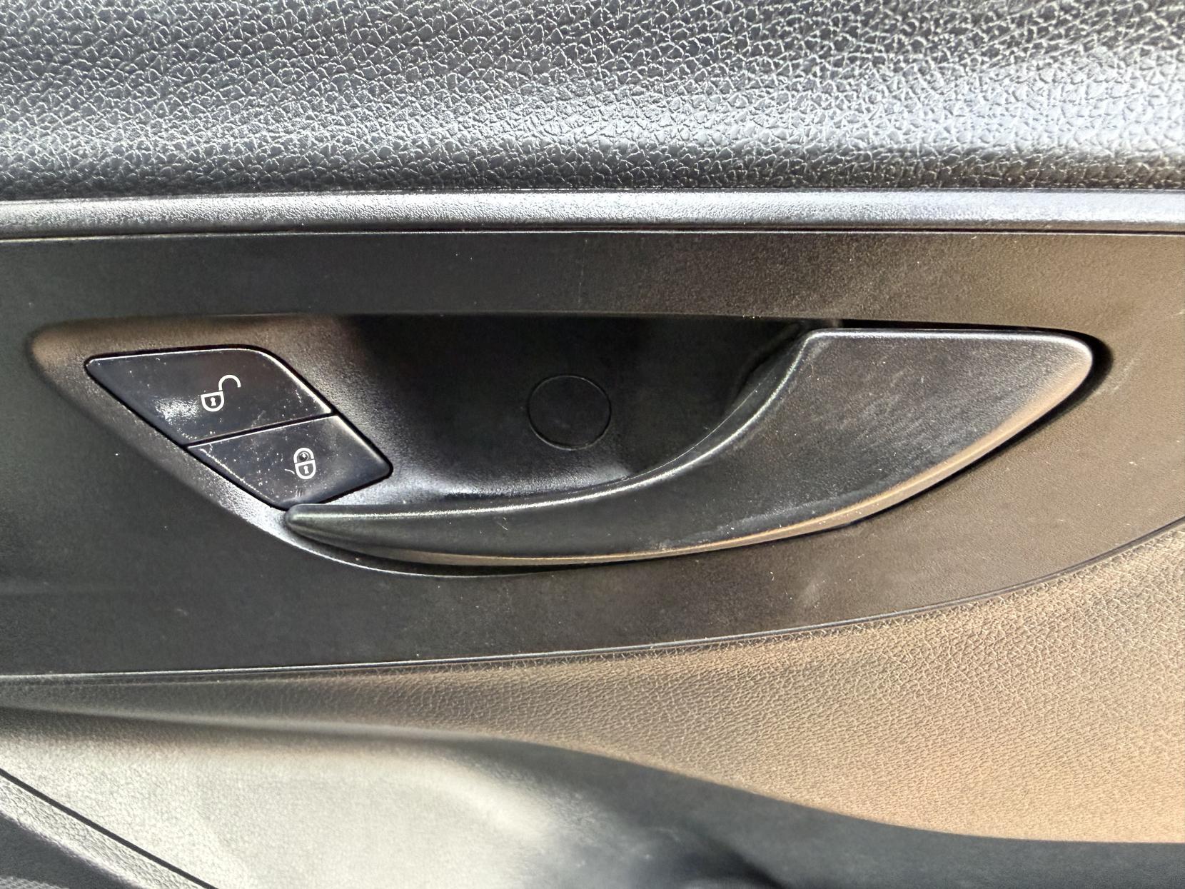2019 Mercedes-Benz Sprinter 2.1 314 CDI Panel Van 5dr Diesel Manual RWD L2 H2 Euro 6 (s/s) (143 ps) - Thumbnail 25