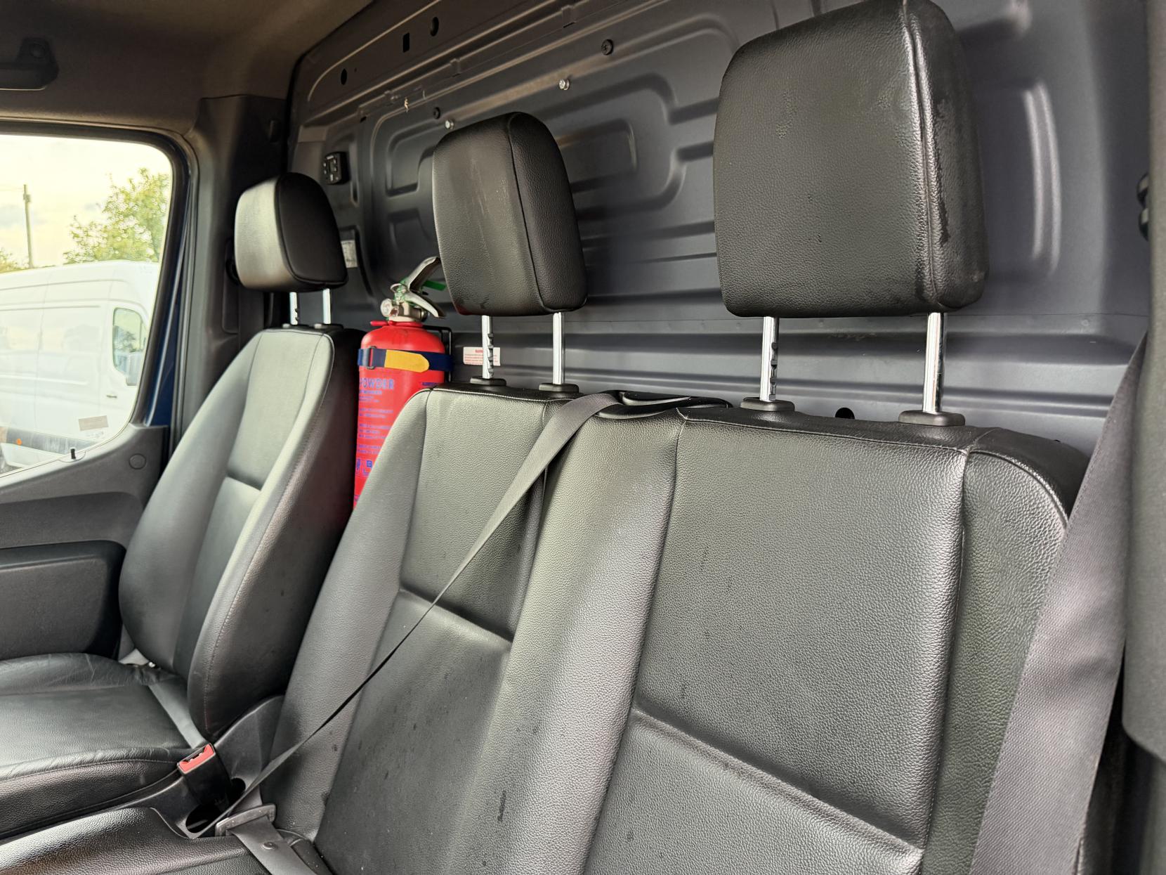 2019 Mercedes-Benz Sprinter 2.1 314 CDI Panel Van 5dr Diesel Manual RWD L2 H2 Euro 6 (s/s) (143 ps) - Thumbnail 30