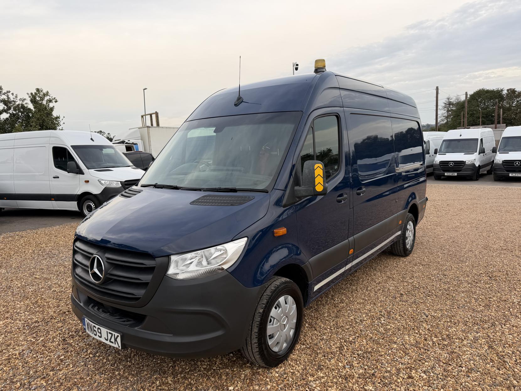 2019 Mercedes-Benz Sprinter 2.1 314 CDI Panel Van 5dr Diesel Manual RWD L2 H2 Euro 6 (s/s) (143 ps) - Thumbnail 7