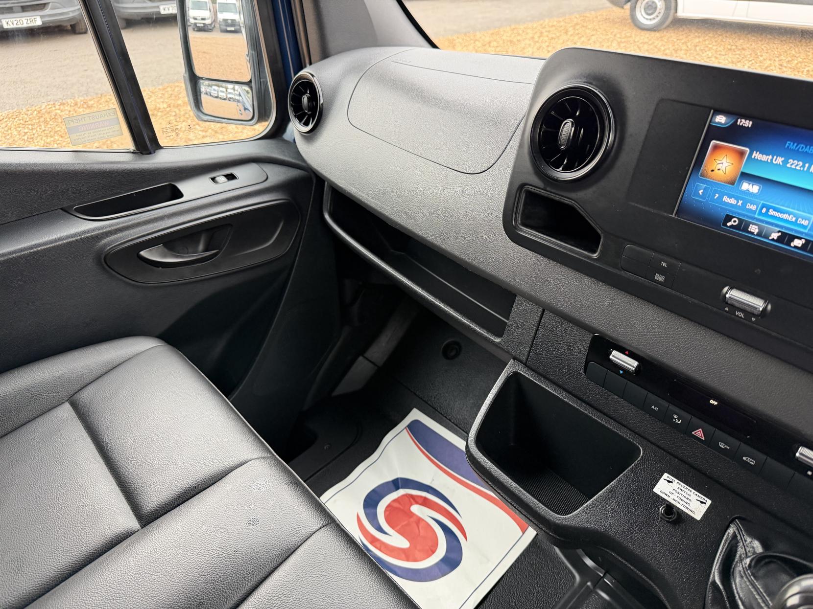 2019 Mercedes-Benz Sprinter 2.1 314 CDI Panel Van 5dr Diesel Manual RWD L2 H2 Euro 6 (s/s) (143 ps) - Thumbnail 28