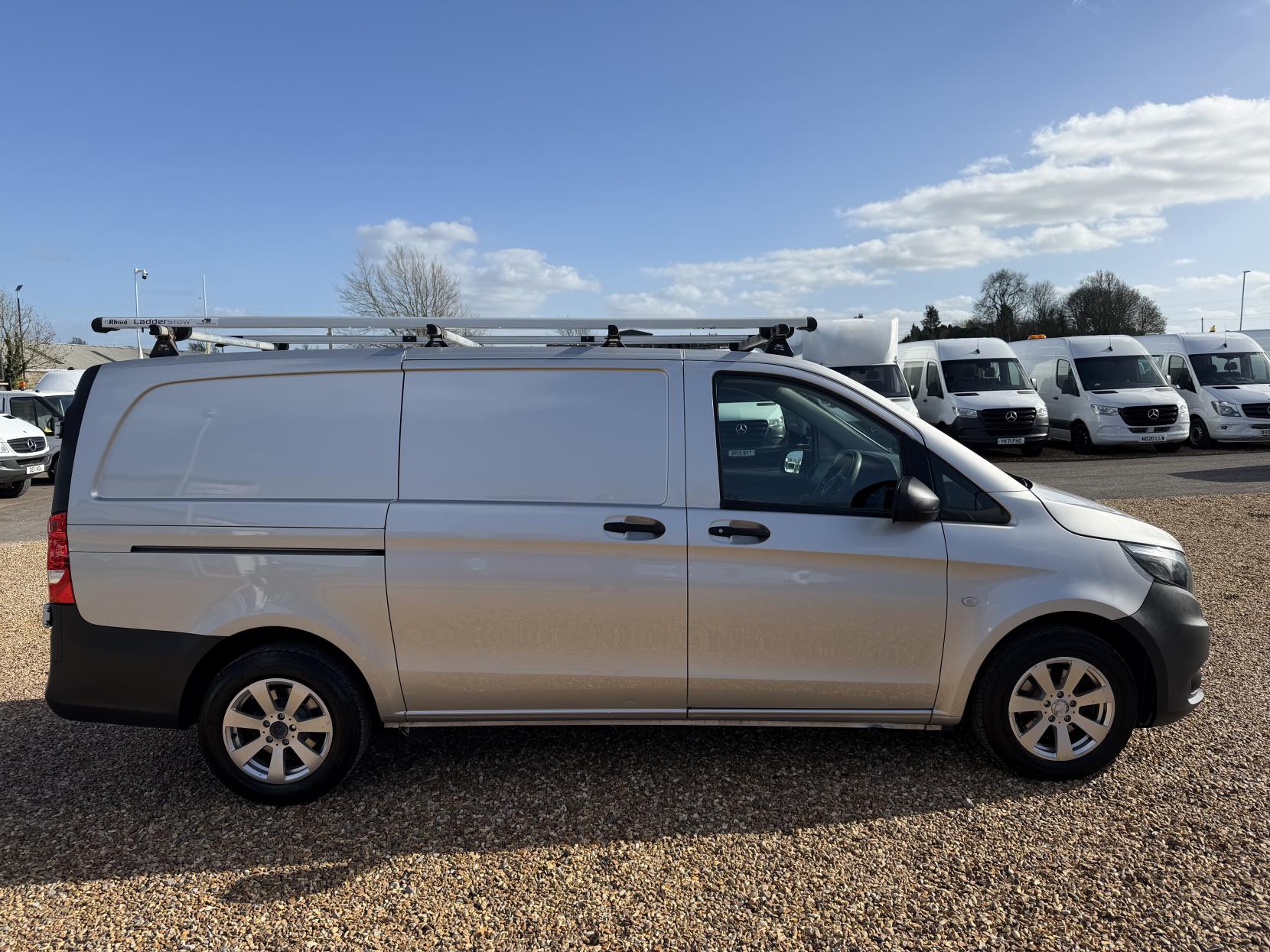 Mercedes-Benz Vito 1.6 111 CDI Panel Van 6dr Diesel Manual FWD L2 Euro 6 (114 ps)