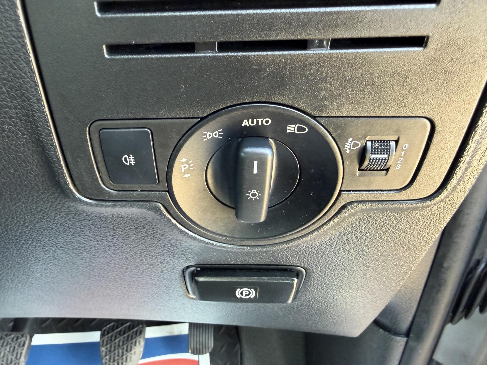 Mercedes-Benz Vito 1.6 111 CDI Panel Van 6dr Diesel Manual FWD L2 Euro 6 (114 ps)