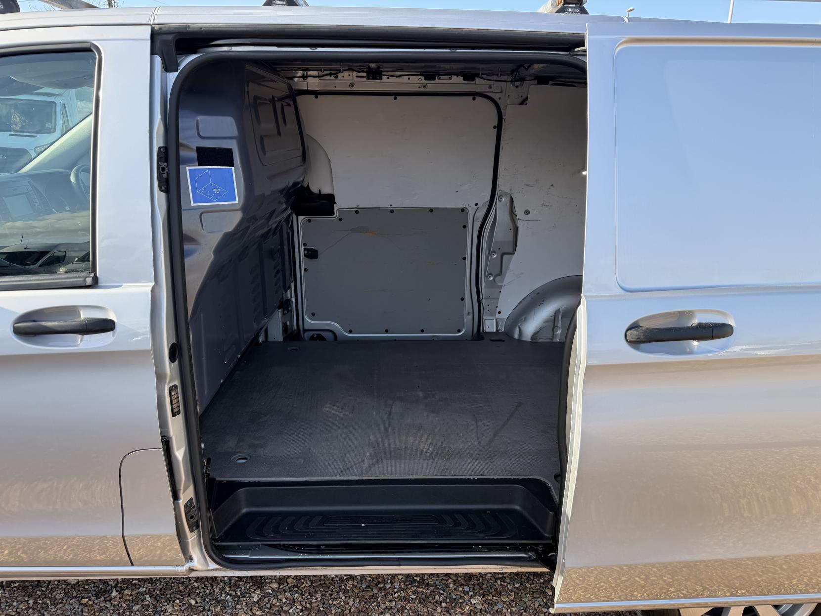 Mercedes-Benz Vito 1.6 111 CDI Panel Van 6dr Diesel Manual FWD L2 Euro 6 (114 ps)