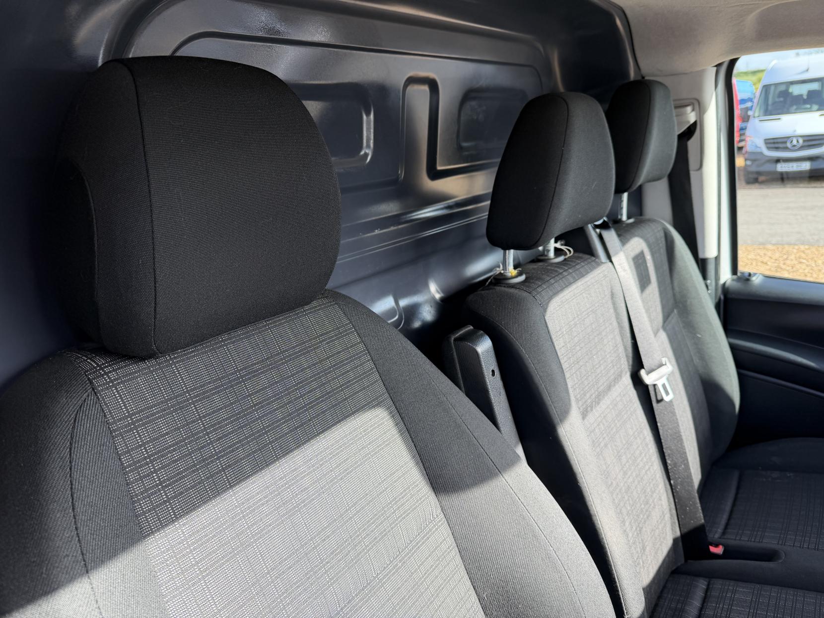 Mercedes-Benz Vito 1.6 111 CDI Panel Van 6dr Diesel Manual FWD L2 Euro 6 (114 ps)