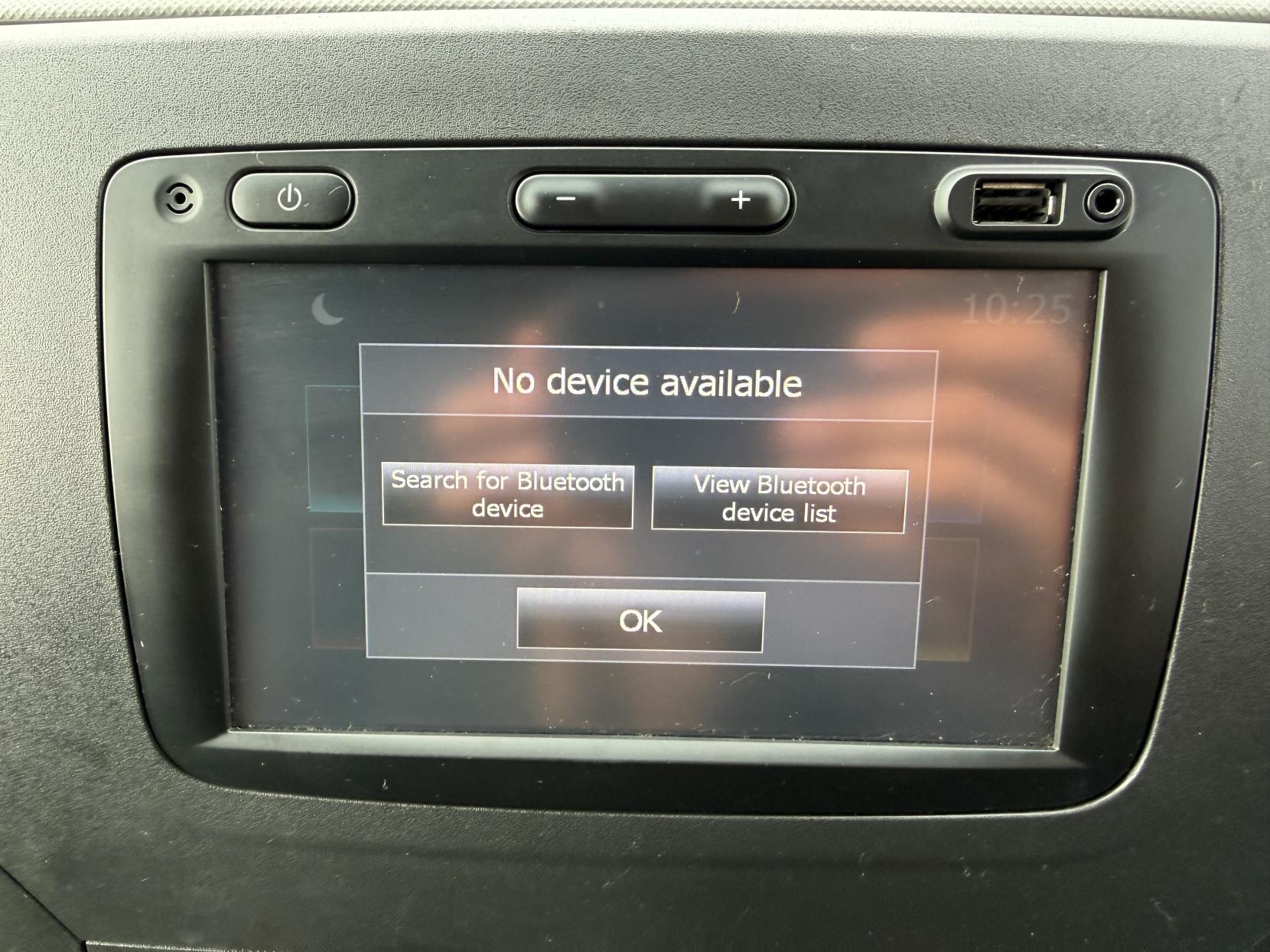 2017 Renault Master 2.3 dCi 35 Business Panel Van 5dr Diesel Manual FWD LWB High Roof Euro 6 (130 ps) - Thumbnail 24