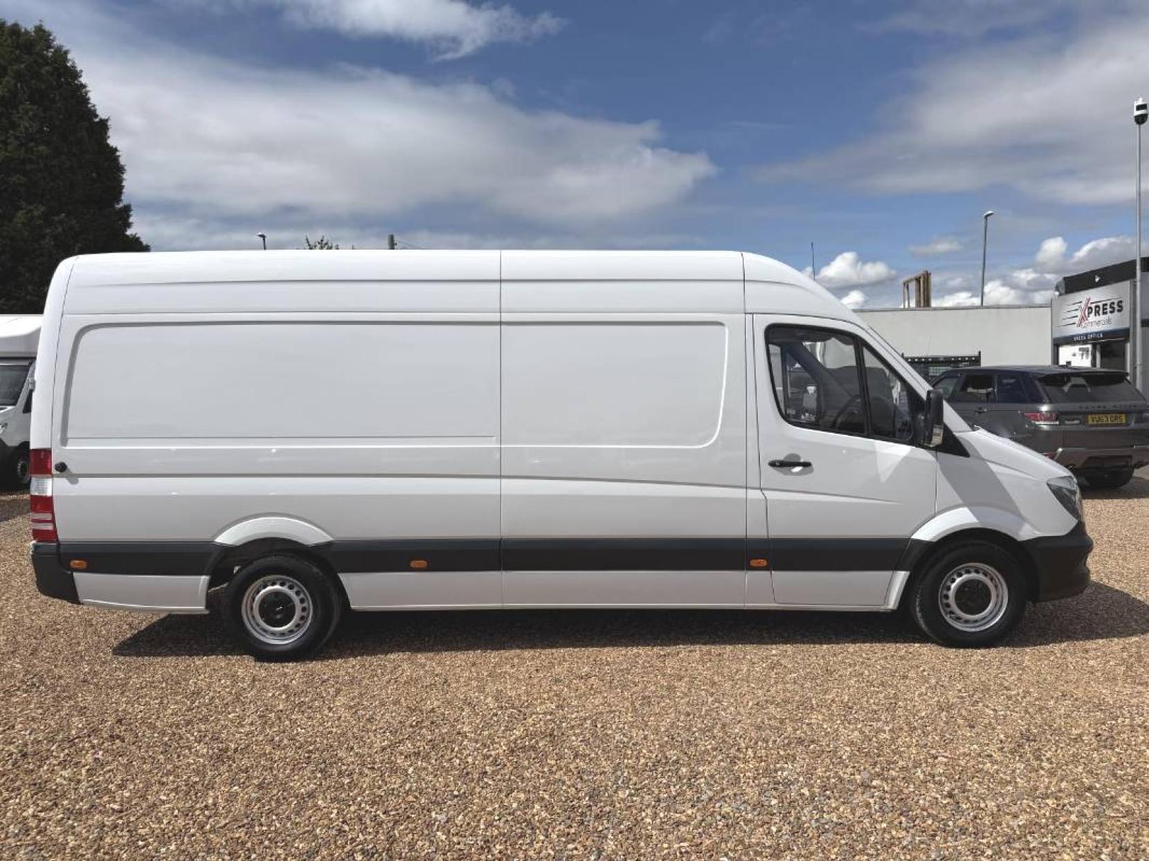 2017 Mercedes-Benz Sprinter 2.1 314 CDi Panel Van 5dr Diesel Manual RWD L3 H3 (218 g/km, 140 bhp) - Thumbnail 11