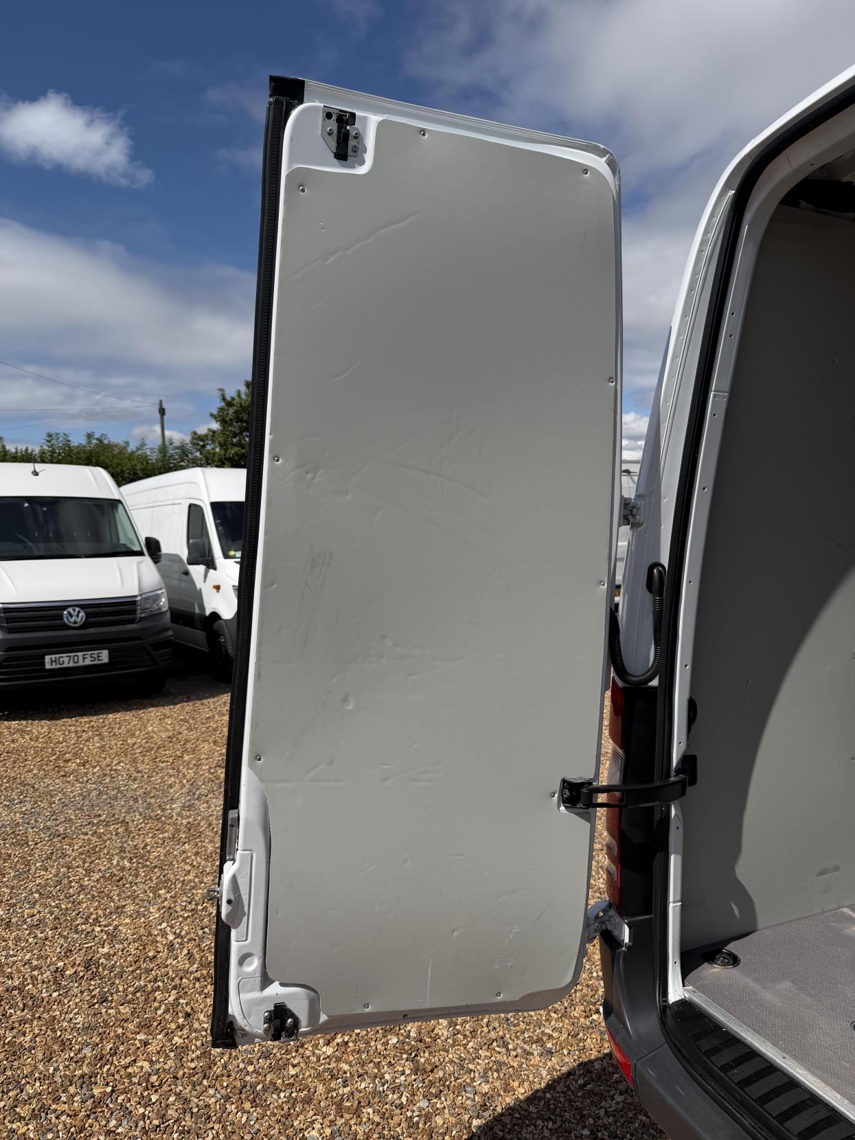 2017 Mercedes-Benz Sprinter 2.1 314 CDi Panel Van 5dr Diesel Manual RWD L3 H3 (218 g/km, 140 bhp) - Thumbnail 26