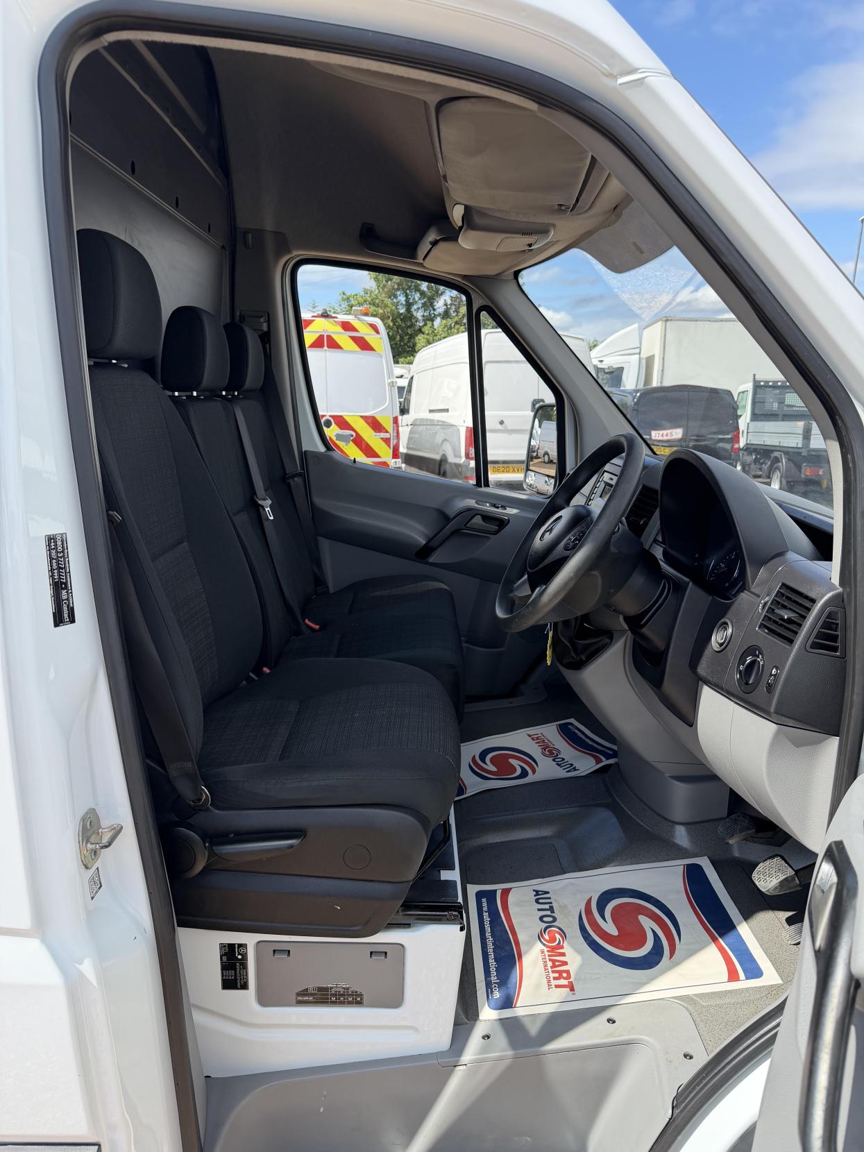 2017 Mercedes-Benz Sprinter 2.1 314 CDi Panel Van 5dr Diesel Manual RWD L3 H3 (218 g/km, 140 bhp) - Thumbnail 16