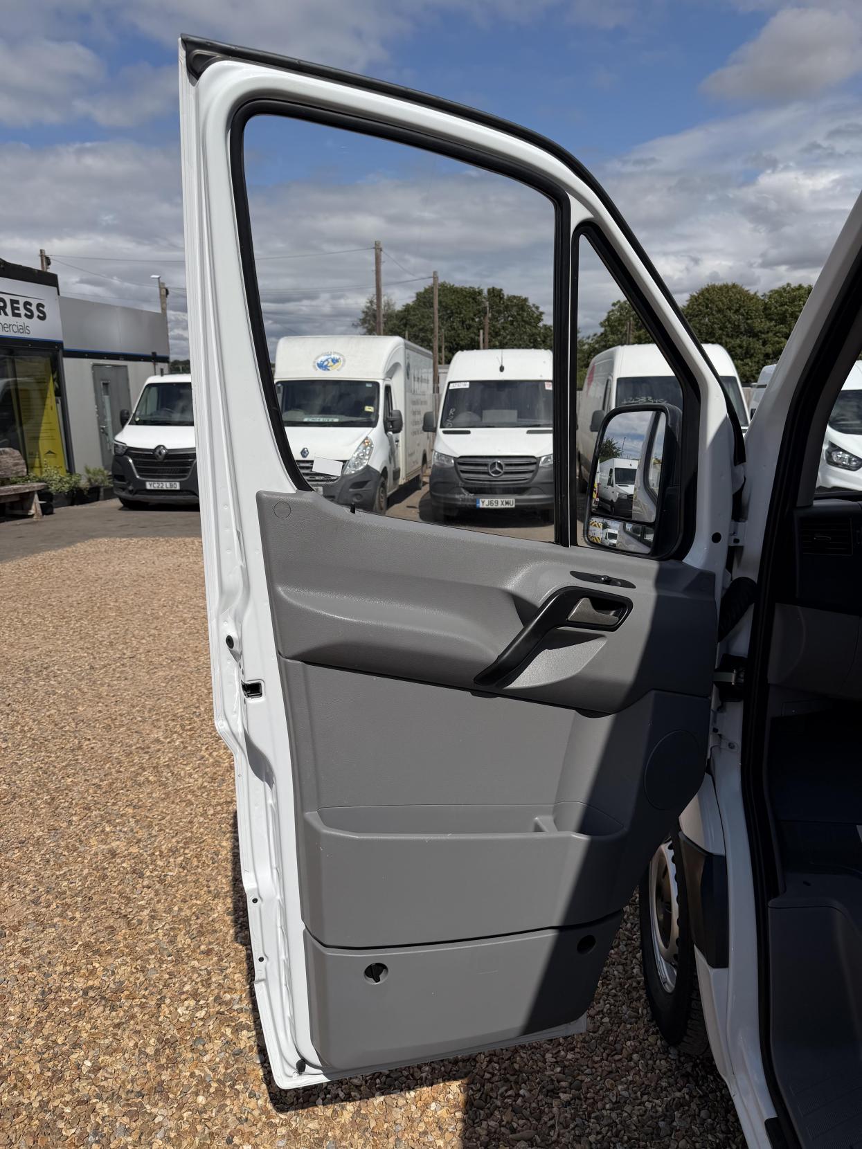 2017 Mercedes-Benz Sprinter 2.1 314 CDi Panel Van 5dr Diesel Manual RWD L3 H3 (218 g/km, 140 bhp) - Thumbnail 17