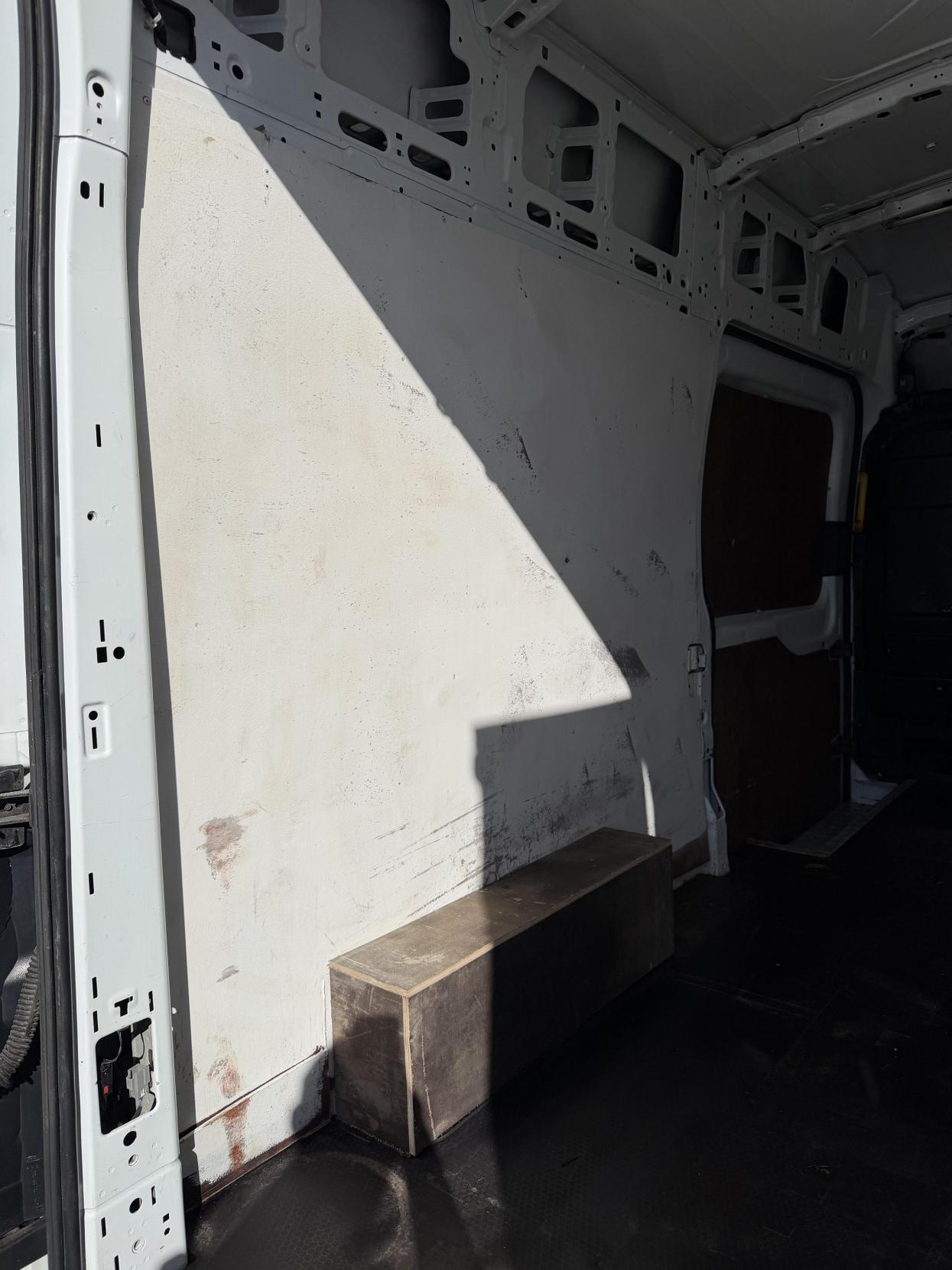 Ford Transit 2.0 350 EcoBlue Leader Panel Van 5dr Diesel Manual RWD L2 H3 Euro 6 (s/s) (130 ps)