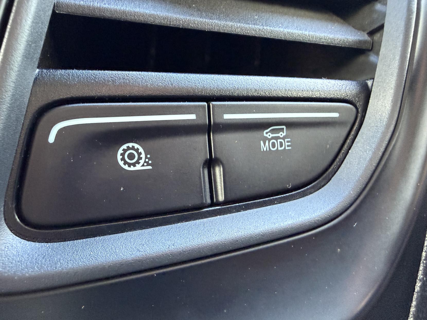 Ford Transit 2.0 350 EcoBlue Leader Panel Van 5dr Diesel Manual RWD L2 H3 Euro 6 (s/s) (130 ps)