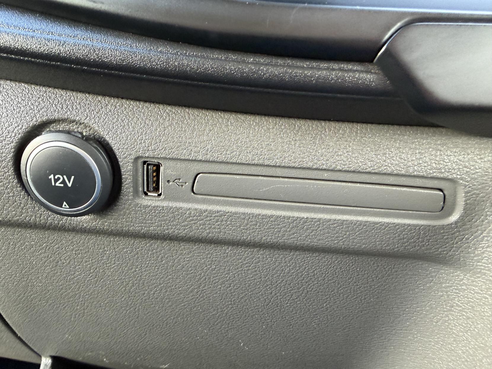 Ford Transit 2.0 350 EcoBlue Leader Panel Van 5dr Diesel Manual RWD L2 H3 Euro 6 (s/s) (130 ps)