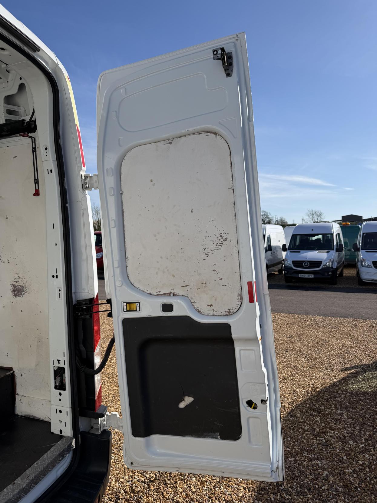 Ford Transit 2.0 350 EcoBlue Leader Panel Van 5dr Diesel Manual RWD L2 H3 Euro 6 (s/s) (130 ps)