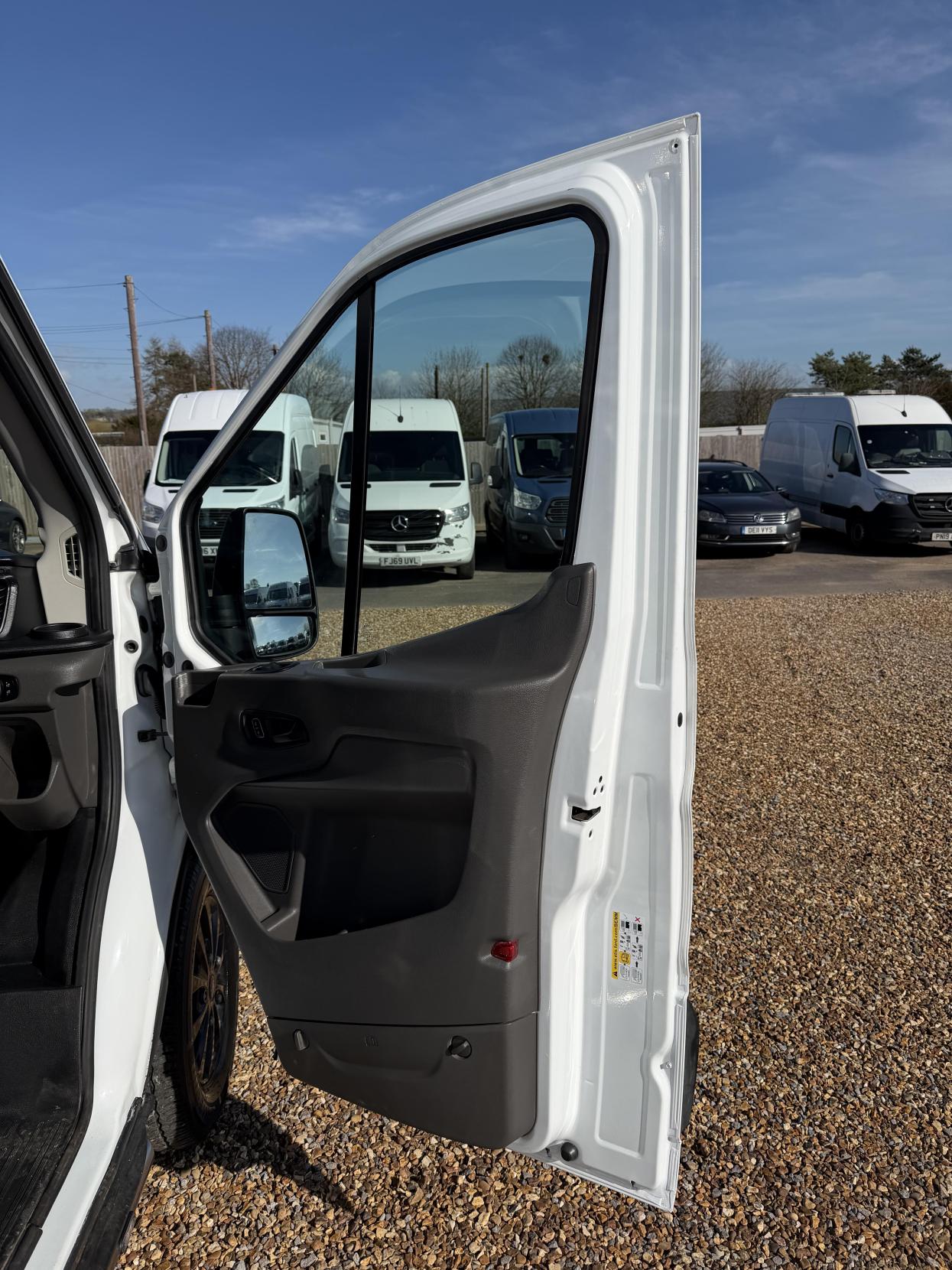 Ford Transit 2.0 350 EcoBlue Leader Panel Van 5dr Diesel Manual RWD L2 H3 Euro 6 (s/s) (130 ps)