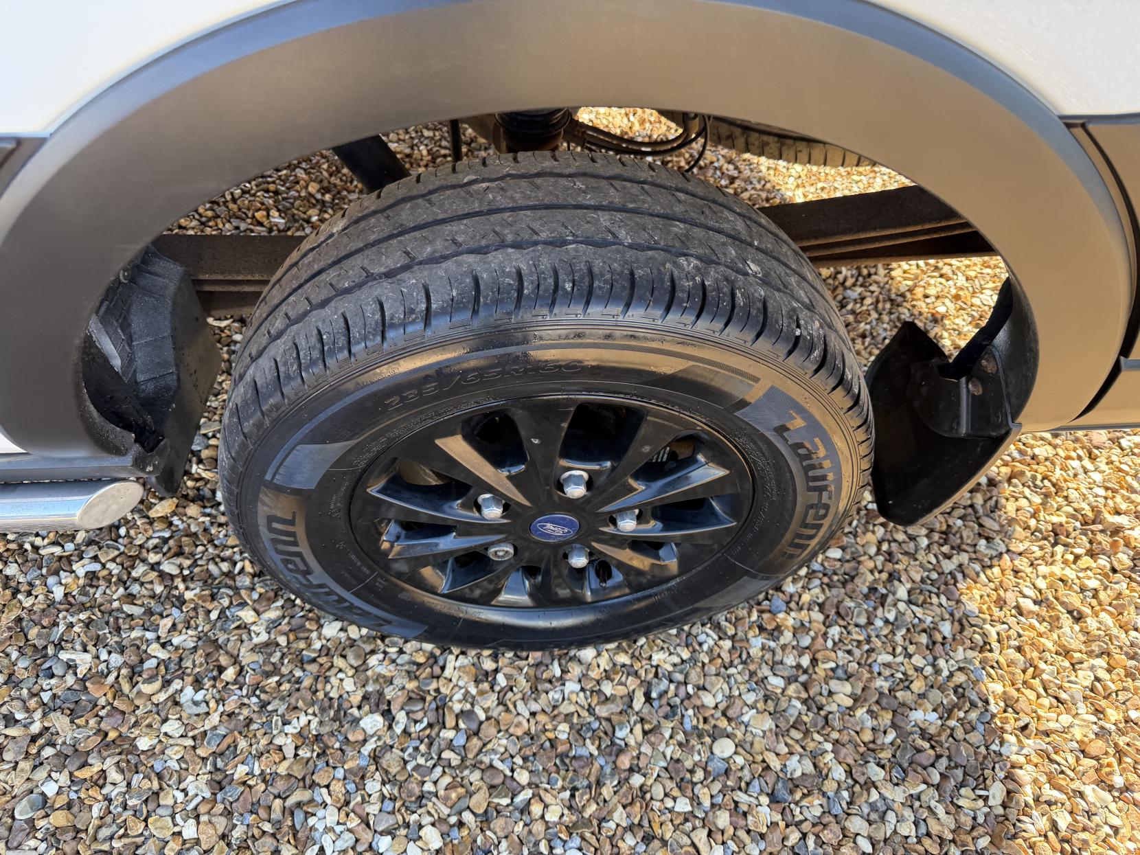 Ford Transit 2.0 350 EcoBlue Leader Panel Van 5dr Diesel Manual RWD L2 H3 Euro 6 (s/s) (130 ps)