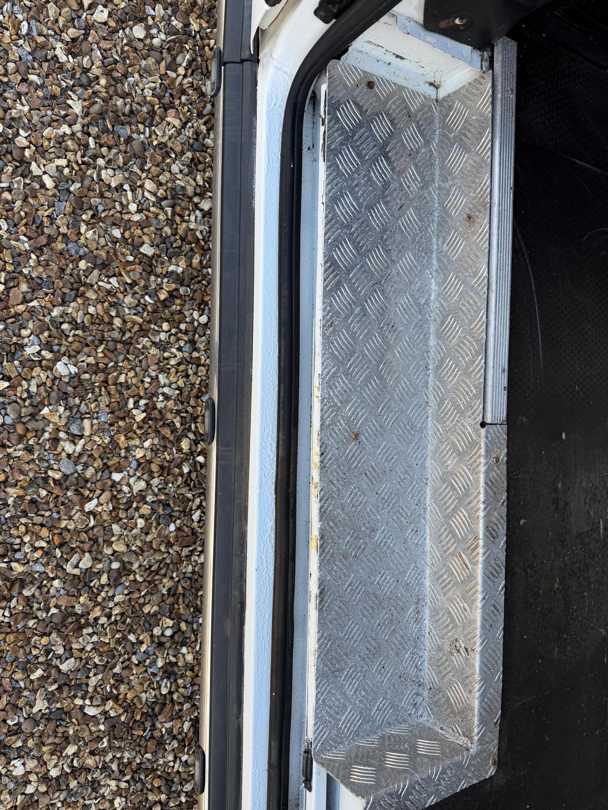 Ford Transit 2.0 350 EcoBlue Leader Panel Van 5dr Diesel Manual RWD L2 H3 Euro 6 (s/s) (130 ps)