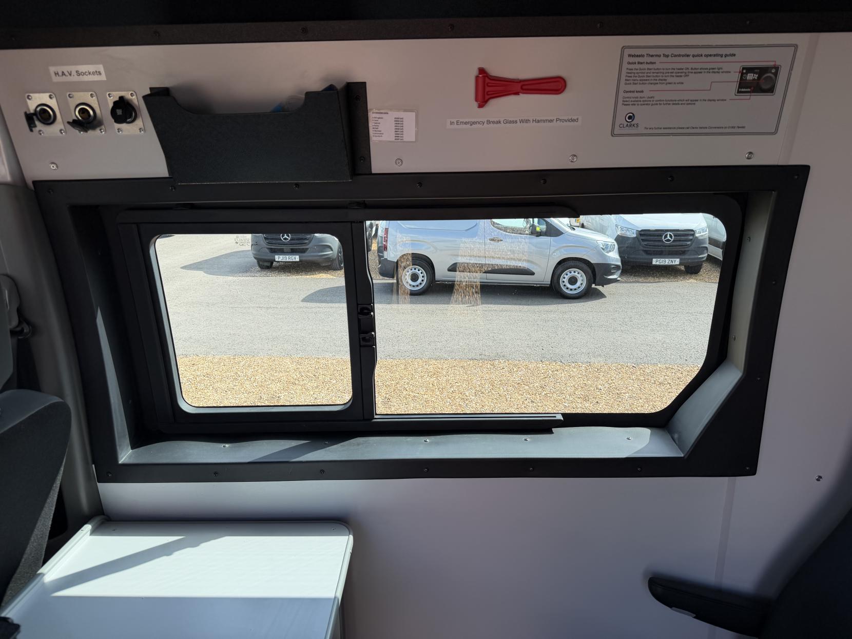 2018 Vauxhall Movano 2.3 CDTi 3500 Panel Van 5dr Diesel Manual FWD L2 H2 Euro 6 (130 ps) - Thumbnail 47