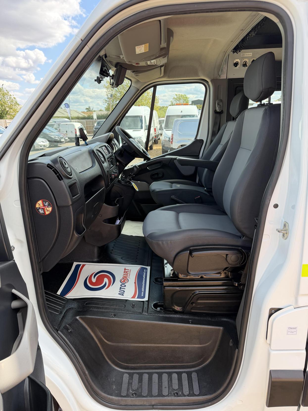 2018 Vauxhall Movano 2.3 CDTi 3500 Panel Van 5dr Diesel Manual FWD L2 H2 Euro 6 (130 ps) - Thumbnail 20