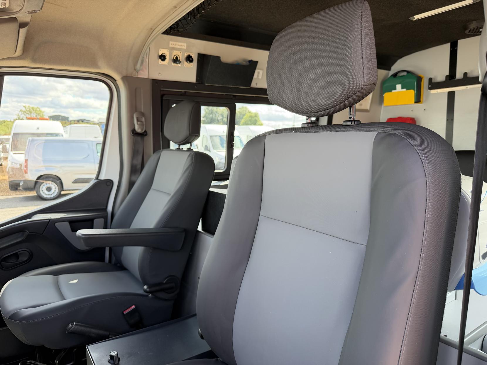 2018 Vauxhall Movano 2.3 CDTi 3500 Panel Van 5dr Diesel Manual FWD L2 H2 Euro 6 (130 ps) - Thumbnail 16