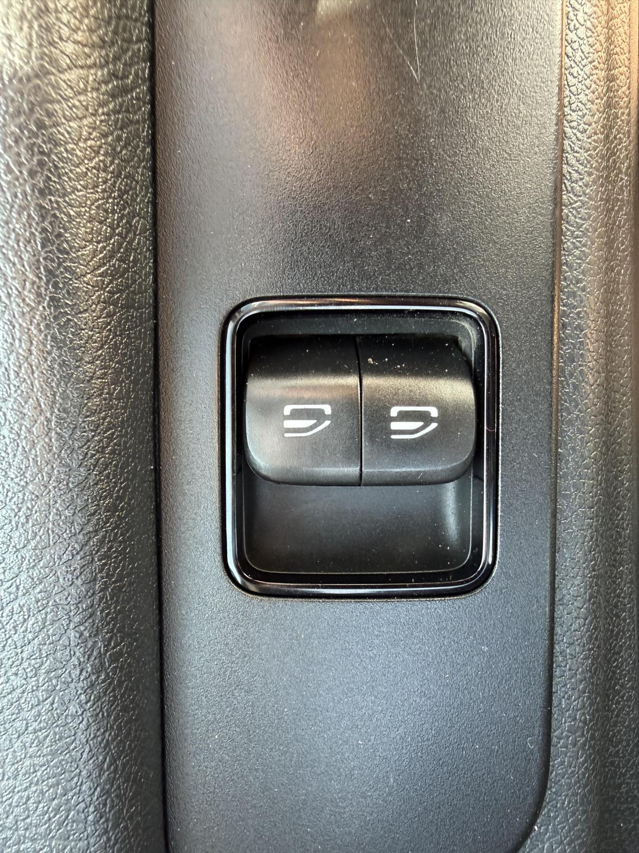 2020 Mercedes-Benz Sprinter 2.1 316 CDI Panel Van 5dr Diesel Manual RWD L2 H2 Euro 6 (163 ps) - Thumbnail 17