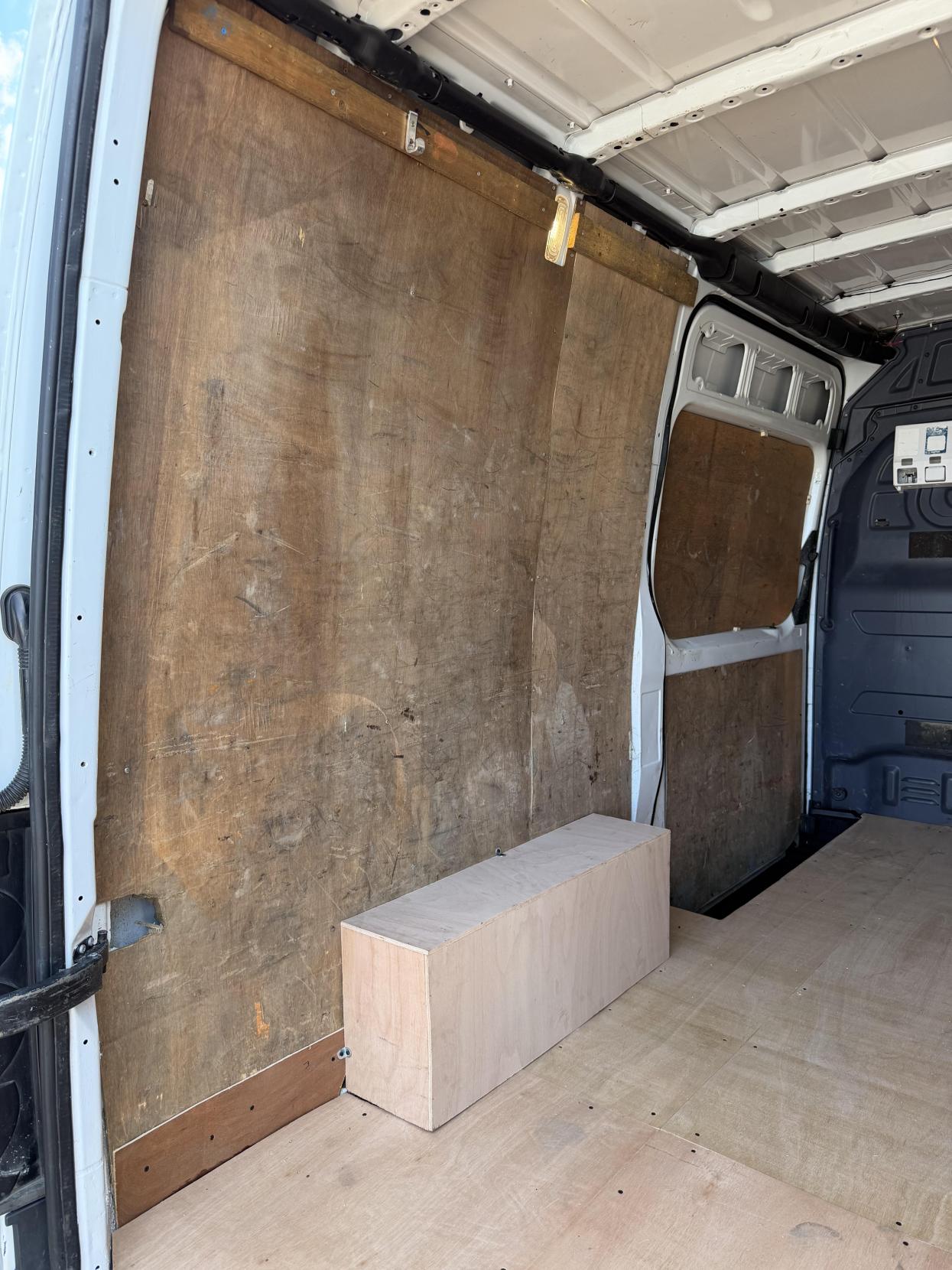 2020 Mercedes-Benz Sprinter 2.1 316 CDI Panel Van 5dr Diesel Manual RWD L2 H2 Euro 6 (163 ps) - Thumbnail 41