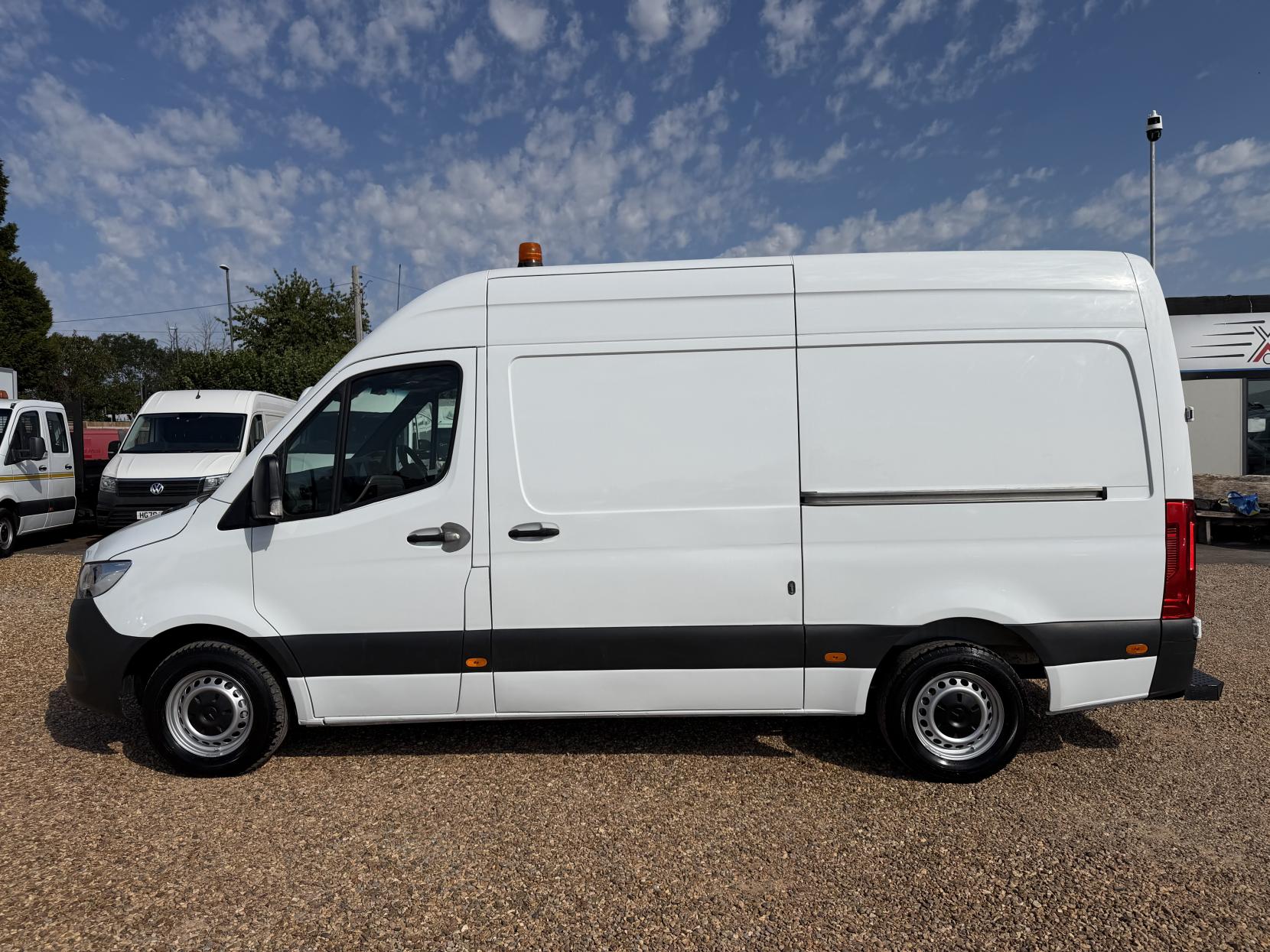 2020 Mercedes-Benz Sprinter 2.1 316 CDI Panel Van 5dr Diesel Manual RWD L2 H2 Euro 6 (163 ps) - Thumbnail 8
