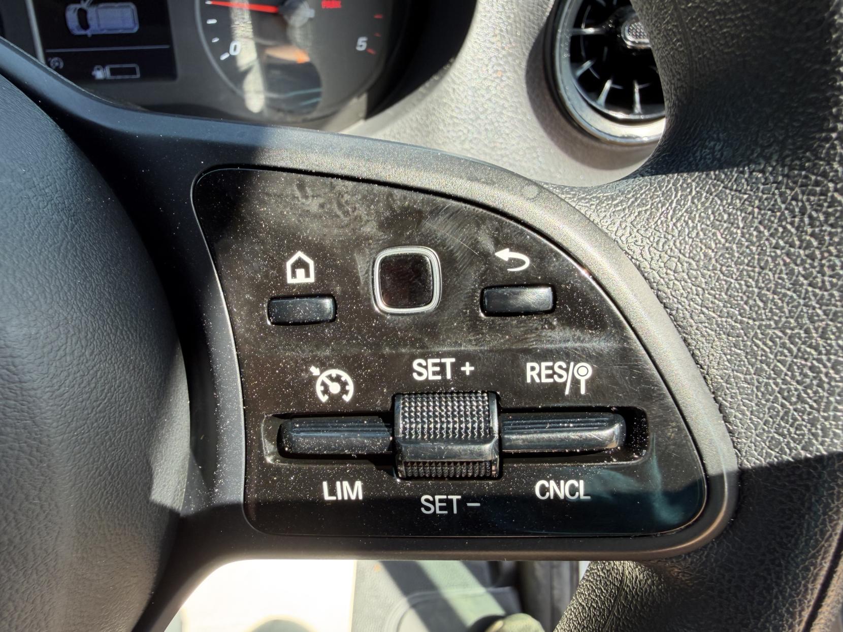 2021 Mercedes-Benz Sprinter 2.1 314 CDI Premium Panel Van 5dr Diesel Manual FWD L2 H2 Euro 6 (s/s) (143 ps) - Thumbnail 23