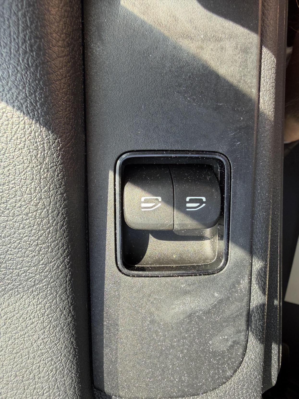 2021 Mercedes-Benz Sprinter 2.1 314 CDI Premium Panel Van 5dr Diesel Manual FWD L2 H2 Euro 6 (s/s) (143 ps) - Thumbnail 21
