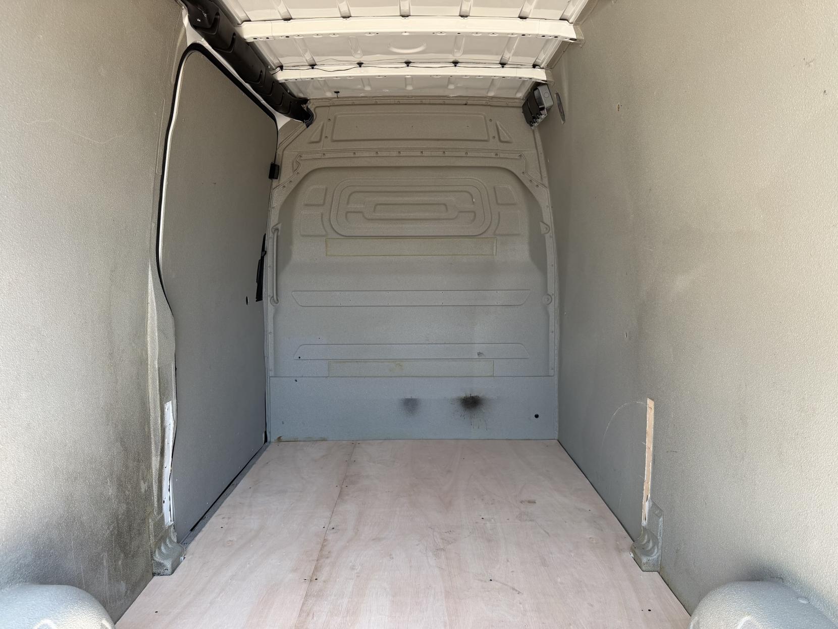 2021 Mercedes-Benz Sprinter 2.1 314 CDI Premium Panel Van 5dr Diesel Manual FWD L2 H2 Euro 6 (s/s) (143 ps) - Thumbnail 3
