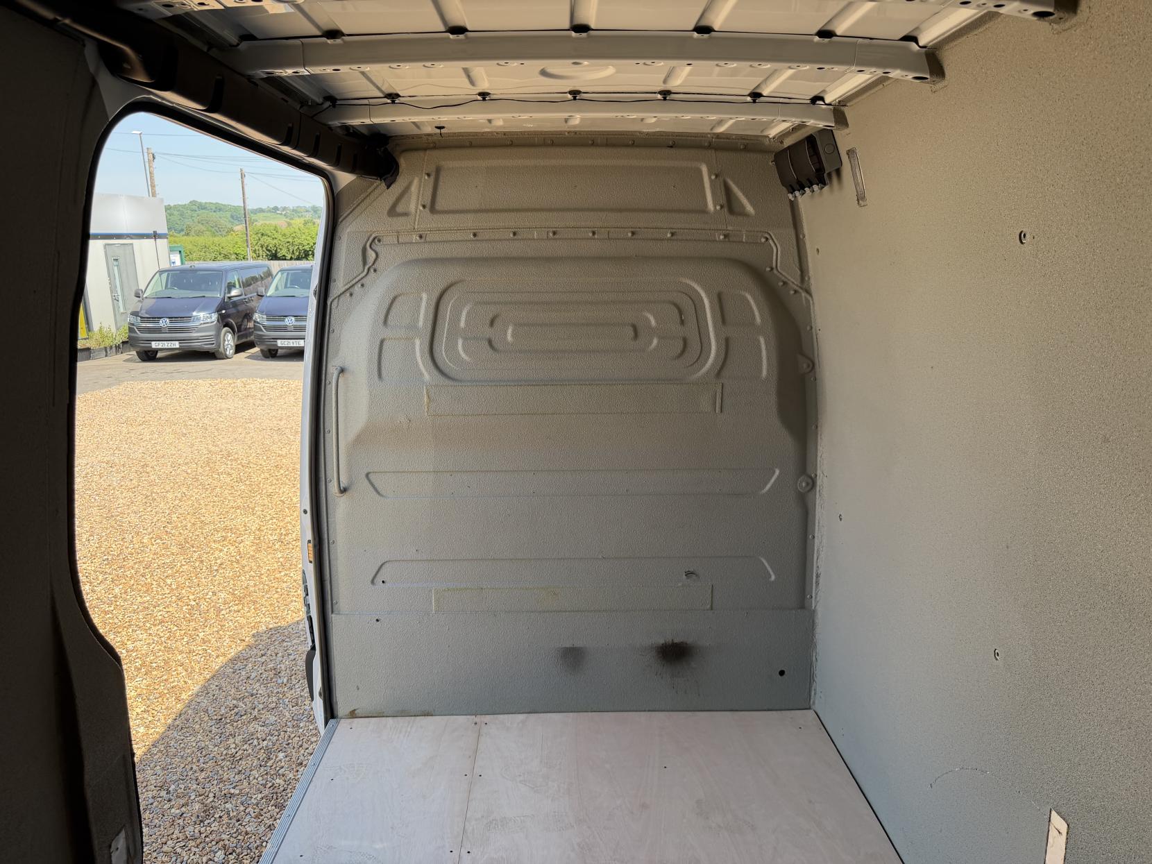 2021 Mercedes-Benz Sprinter 2.1 314 CDI Premium Panel Van 5dr Diesel Manual FWD L2 H2 Euro 6 (s/s) (143 ps) - Thumbnail 42