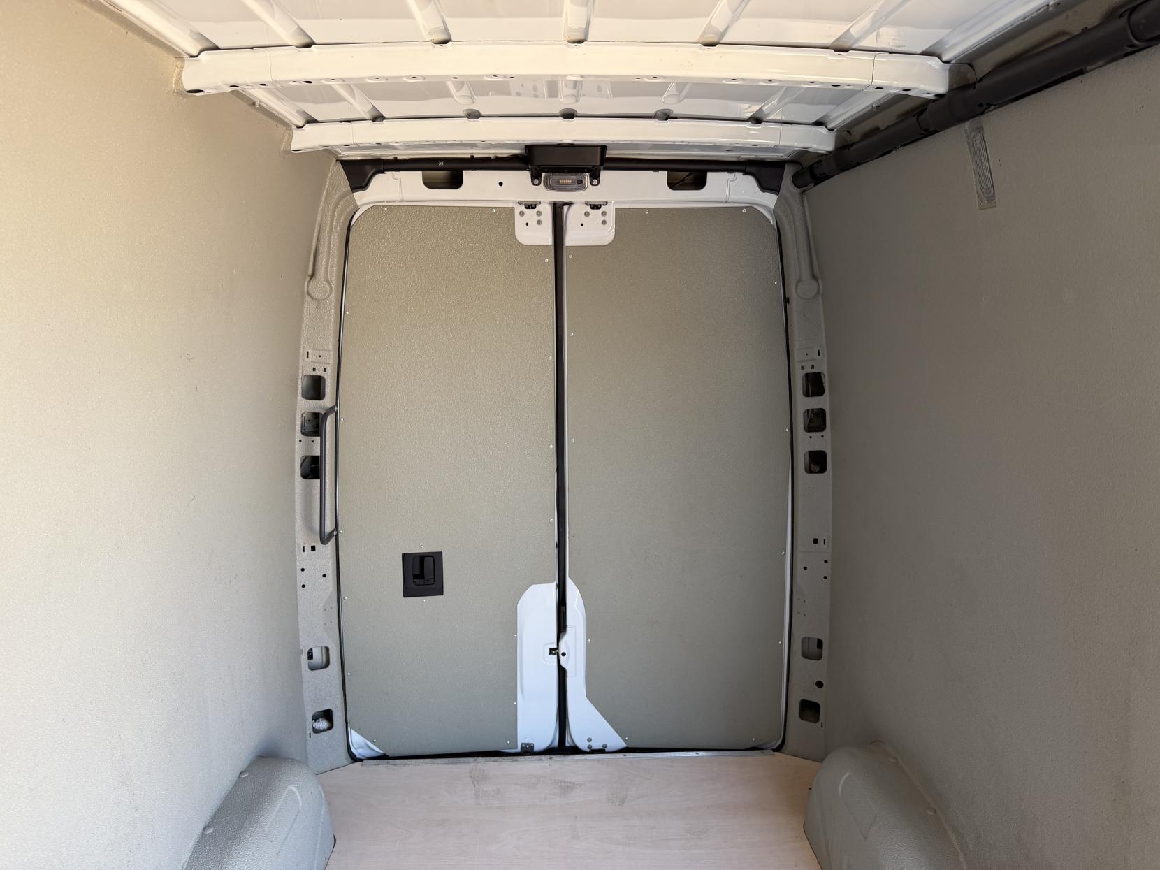 2021 Mercedes-Benz Sprinter 2.1 314 CDI Premium Panel Van 5dr Diesel Manual FWD L2 H2 Euro 6 (s/s) (143 ps) - Thumbnail 38