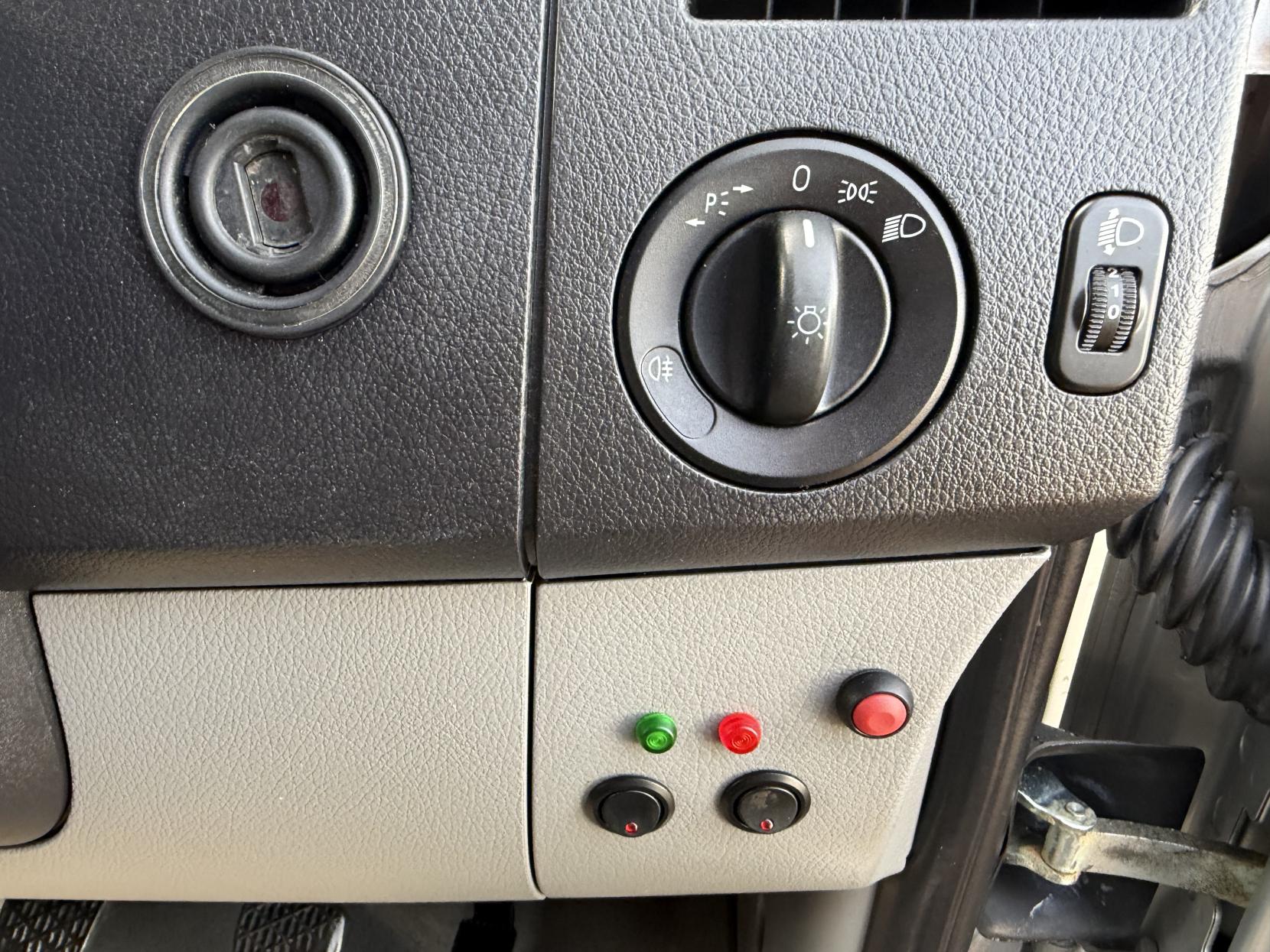 Mercedes-Benz Sprinter 2.1 313 CDi BlueEFFICIENCY Panel Van 4dr Diesel Manual RWD L1 H3 (211 g/km, 129 bhp)