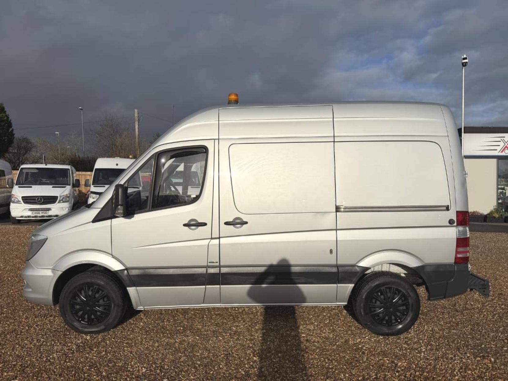 Mercedes-Benz Sprinter 2.1 313 CDi BlueEFFICIENCY Panel Van 4dr Diesel Manual RWD L1 H3 (211 g/km, 129 bhp)