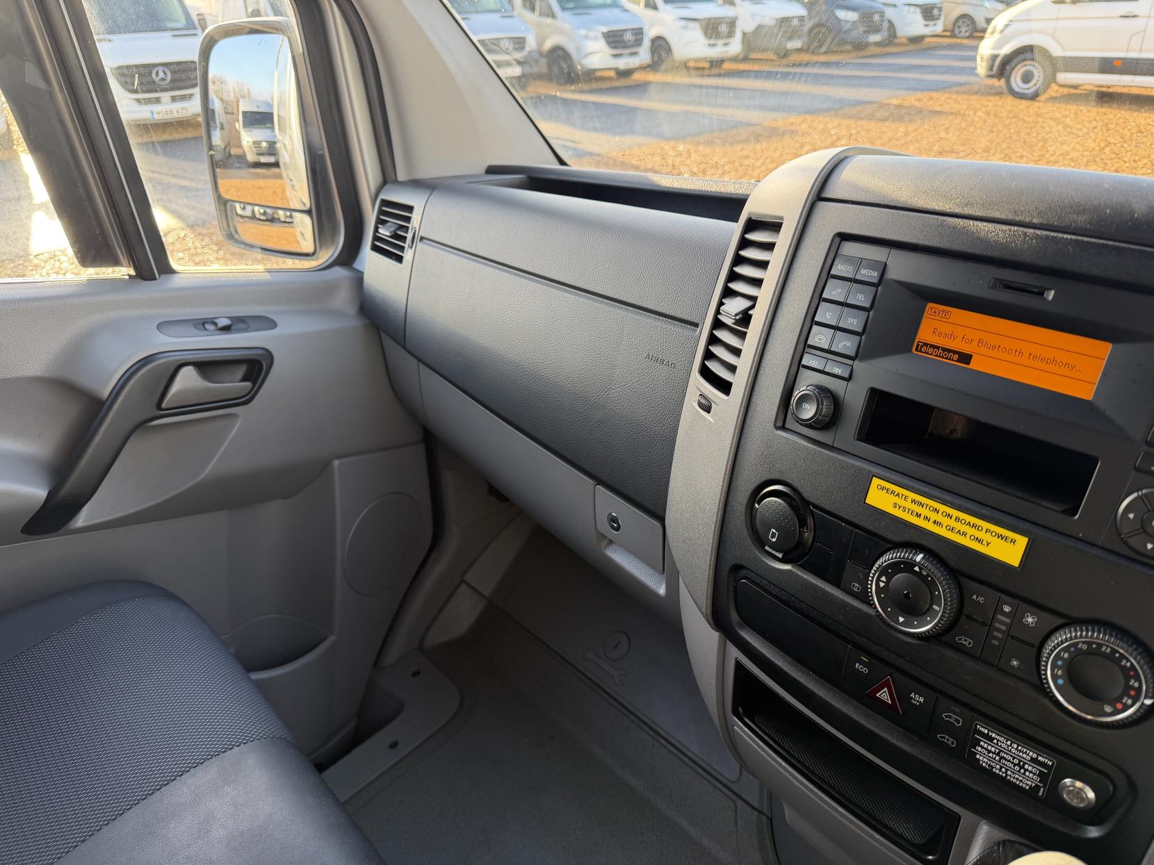 Mercedes-Benz Sprinter 2.1 313 CDi BlueEFFICIENCY Panel Van 4dr Diesel Manual RWD L1 H3 (211 g/km, 129 bhp)