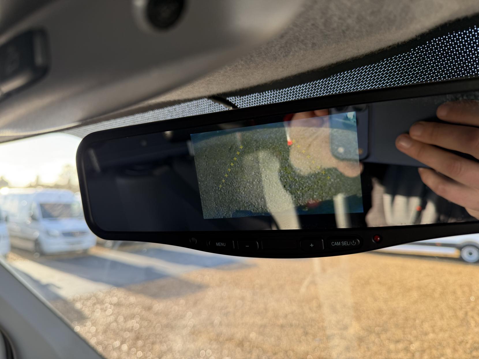 Mercedes-Benz Sprinter 2.1 313 CDi BlueEFFICIENCY Panel Van 4dr Diesel Manual RWD L1 H3 (211 g/km, 129 bhp)