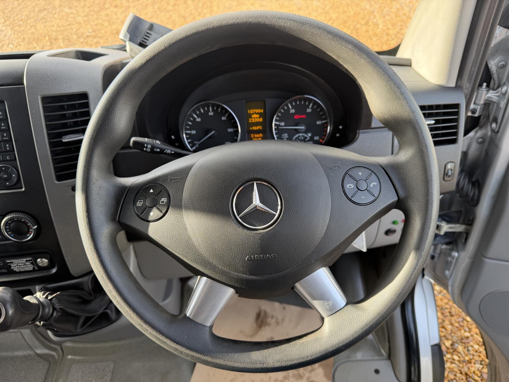 Mercedes-Benz Sprinter 2.1 313 CDi BlueEFFICIENCY Panel Van 4dr Diesel Manual RWD L1 H3 (211 g/km, 129 bhp)