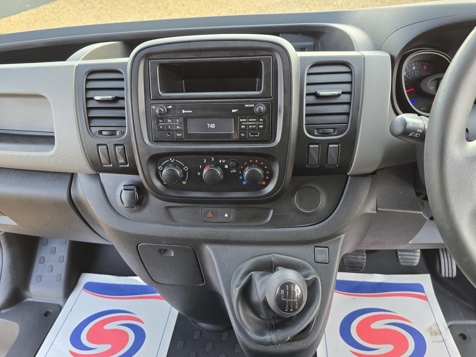 Renault Trafic 1.6 dCi 29 Business Panel Van 5dr Diesel Manual LWB Standard Roof Euro 6 (120 ps)