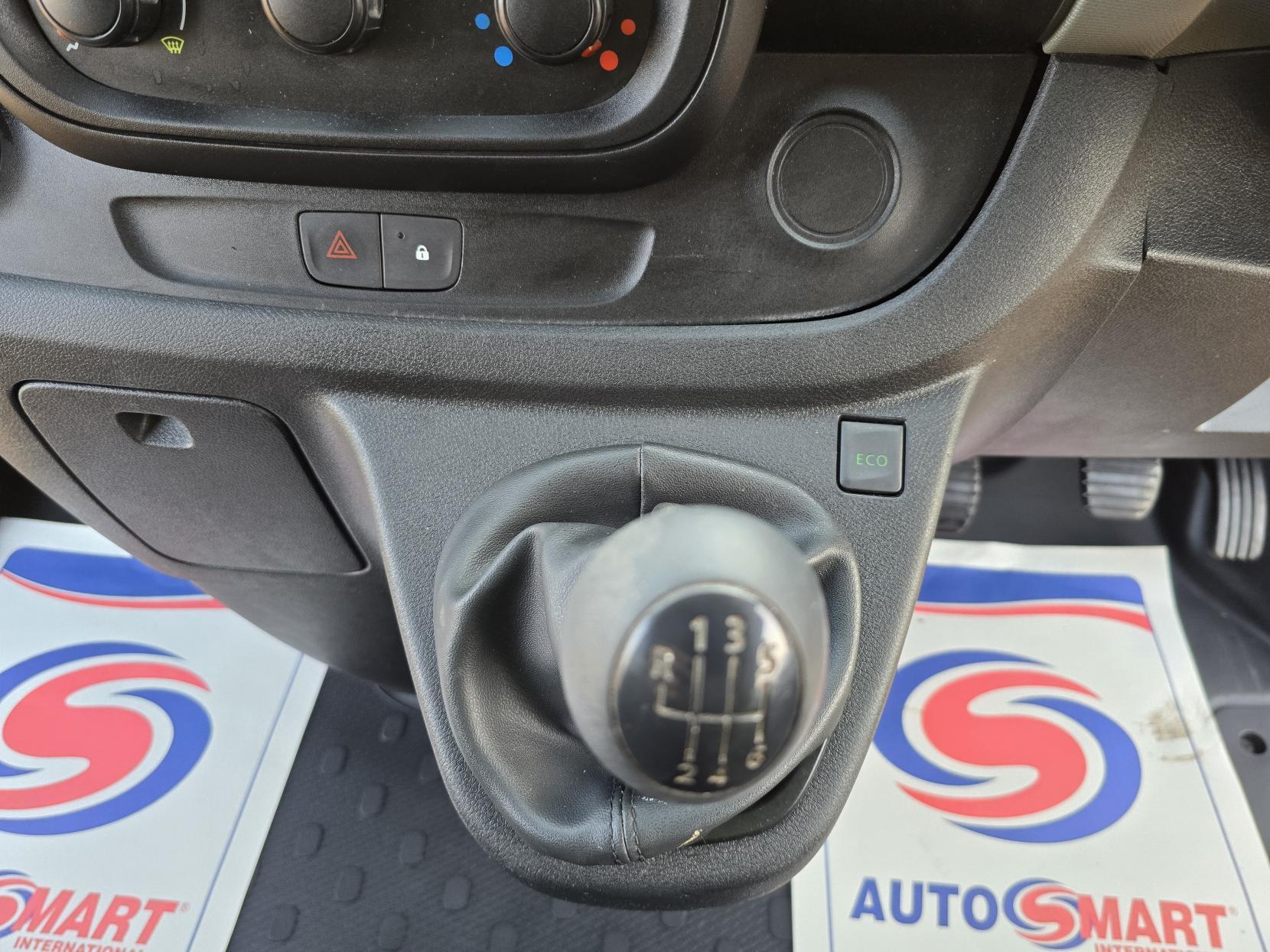 Renault Trafic 1.6 dCi 29 Business Panel Van 5dr Diesel Manual LWB Standard Roof Euro 6 (120 ps)