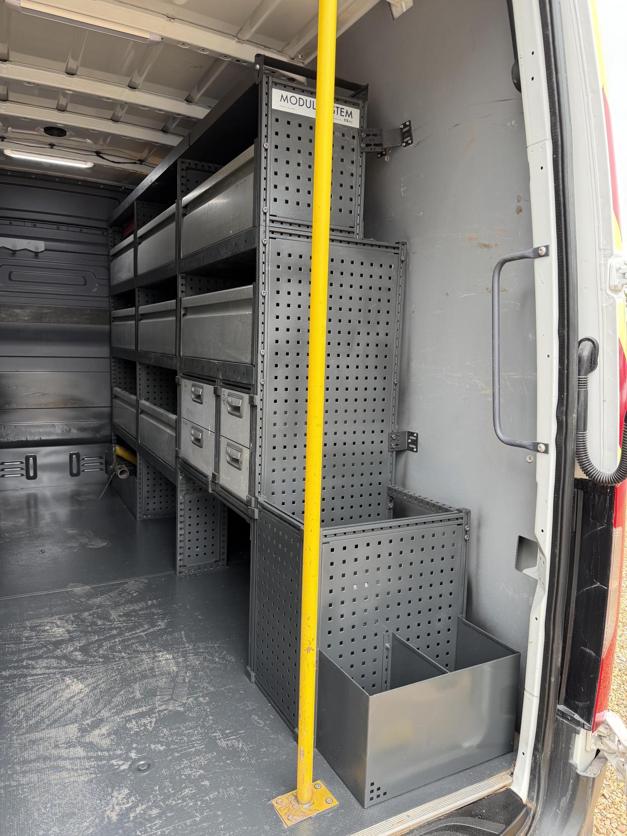 2021 Mercedes-Benz Sprinter 2.1 316 CDI Progressive Panel Van 5dr Diesel Manual RWD L2 H2 Euro 6 (s/s) (163 ps) - Thumbnail 48