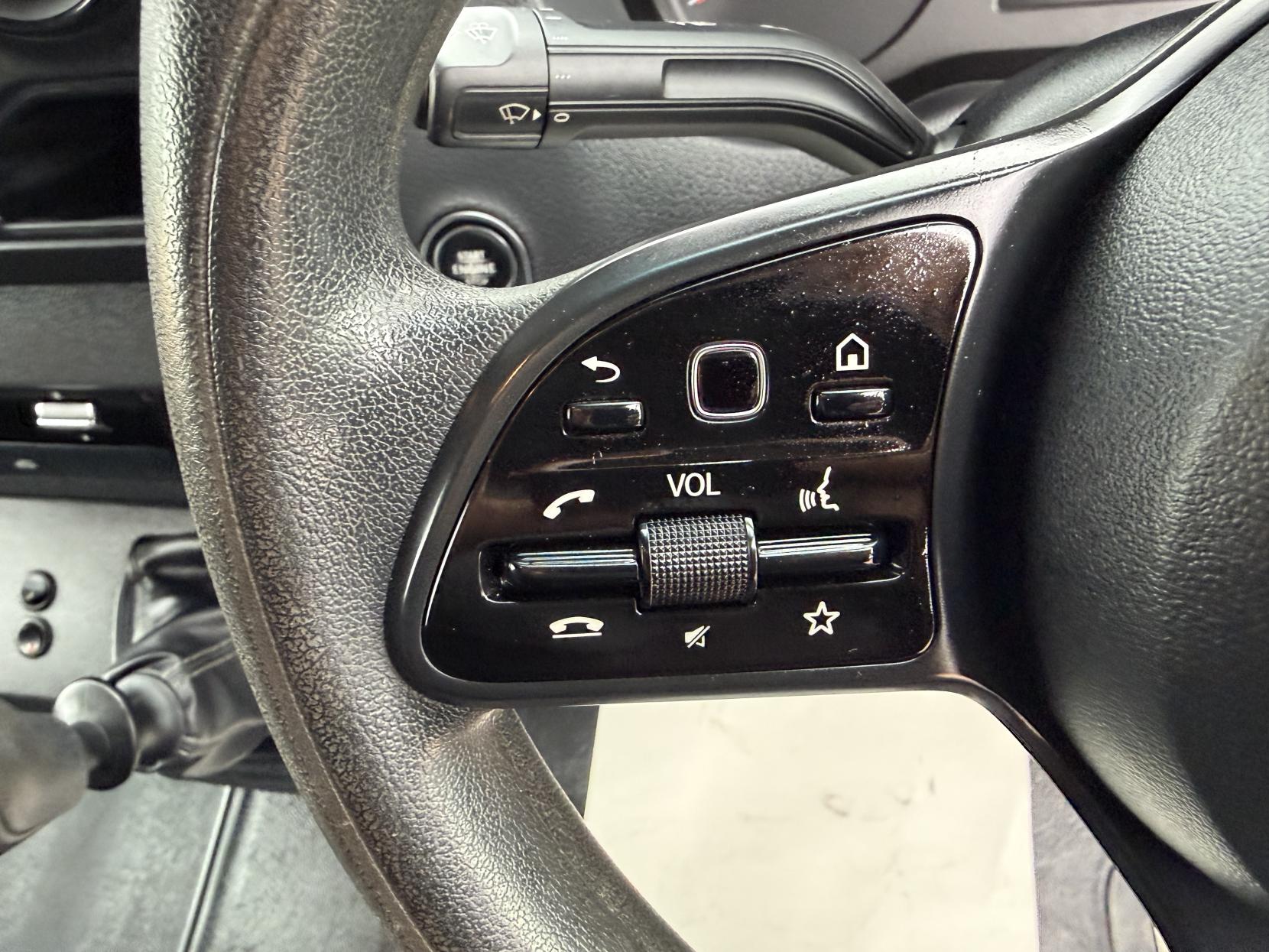 2021 Mercedes-Benz Sprinter 2.1 316 CDI Progressive Panel Van 5dr Diesel Manual RWD L2 H2 Euro 6 (s/s) (163 ps) - Thumbnail 17